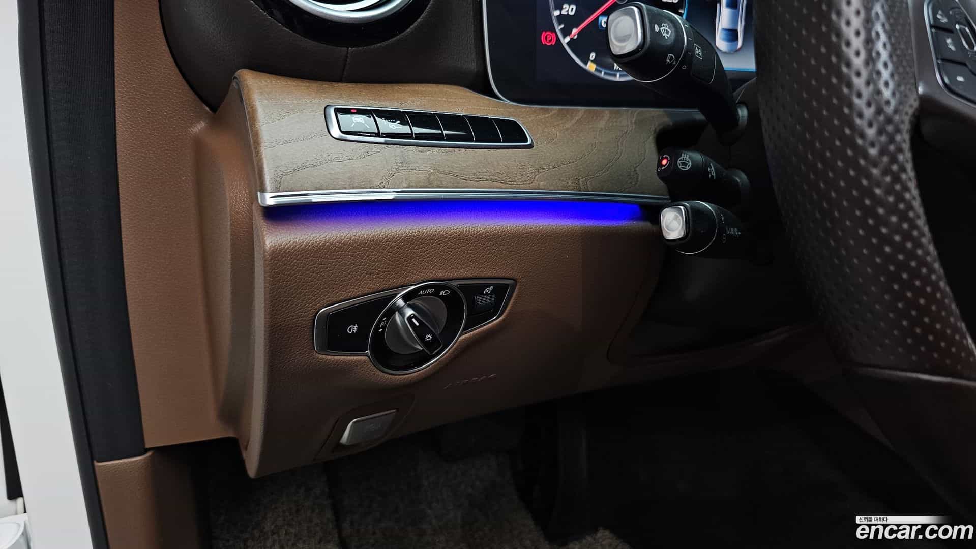 E-Class Mercedes-Benz 2018.2-OPTION-022
