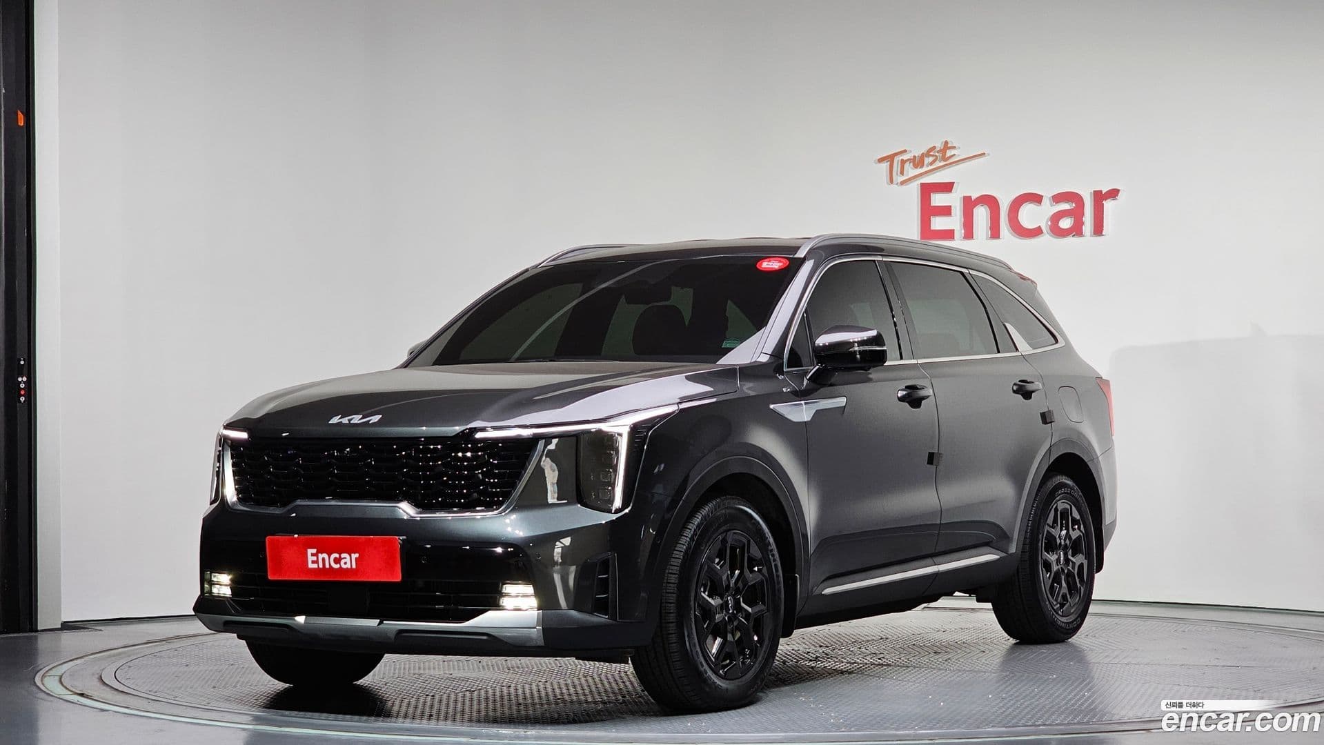 Main__Slider__Photo:Sorento Kia 2024.9-0