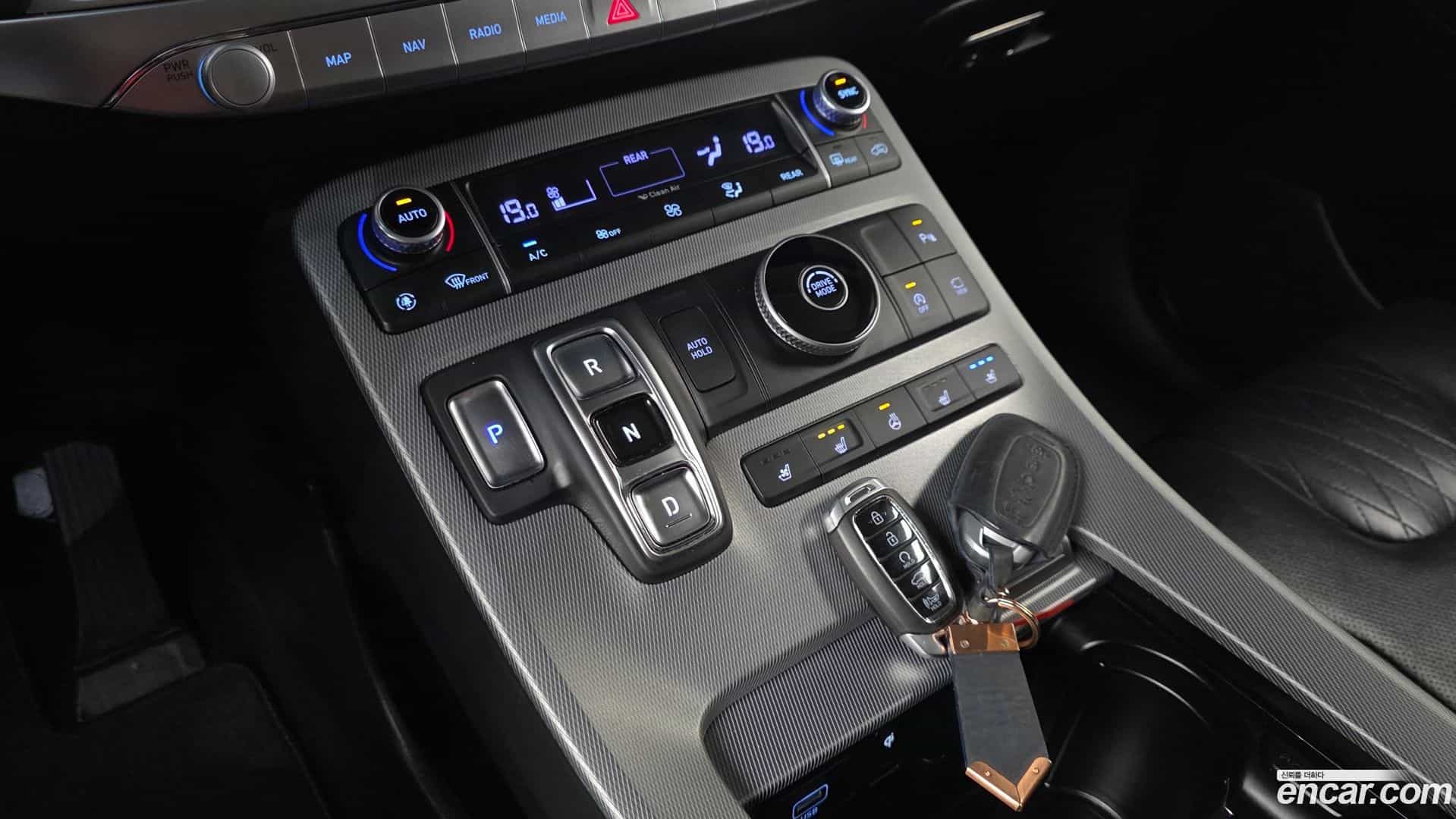 Palisade Hyundai 2018.11-INNER-009