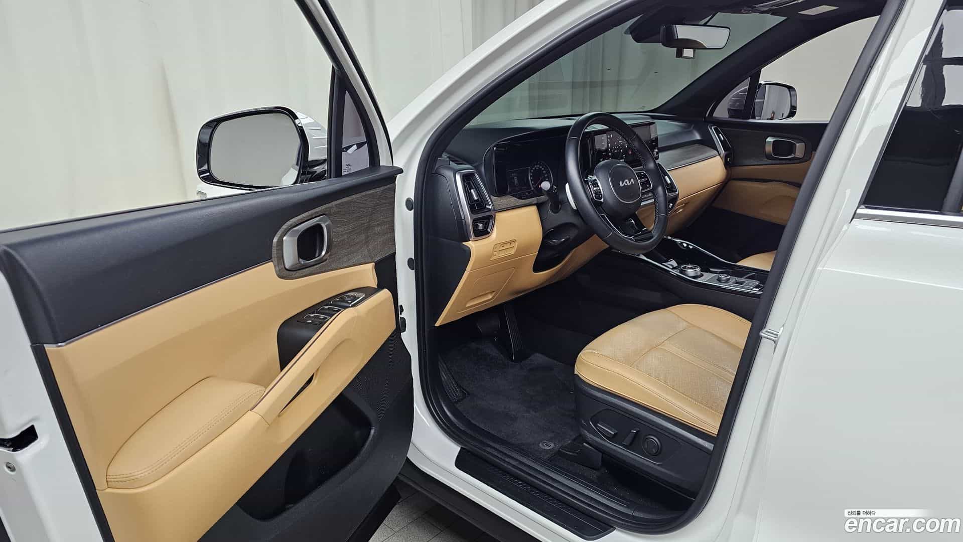 Sorento Kia 2022.5-INNER-010