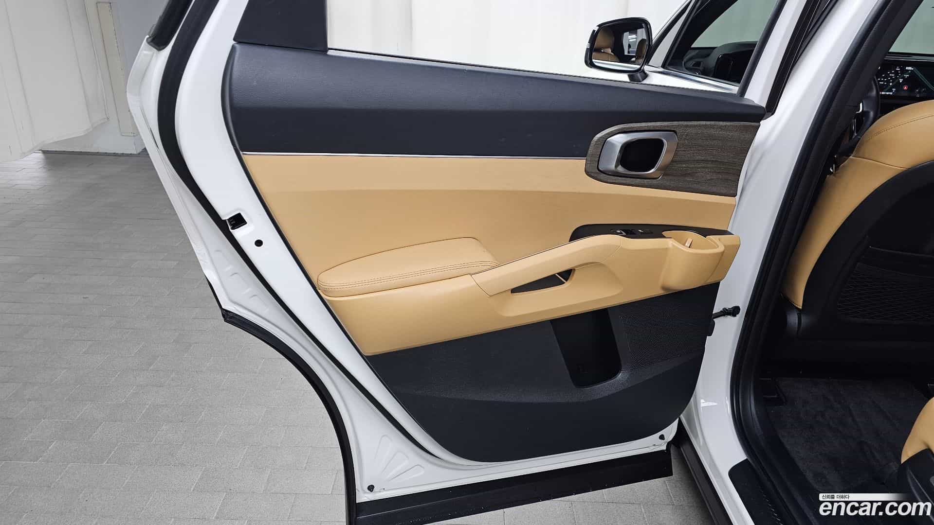 Sorento Kia 2022.5-INNER-035