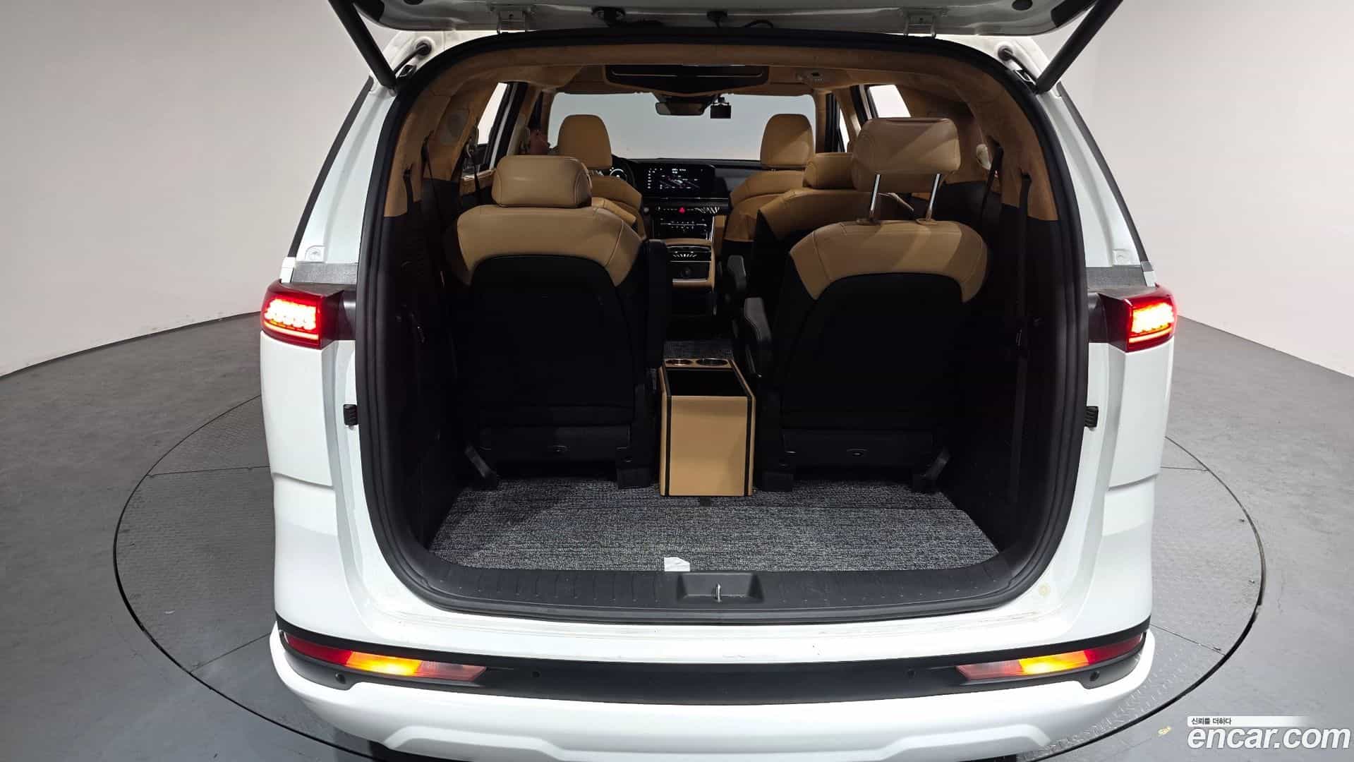 Canival Kia 2023.1-OPTION-024