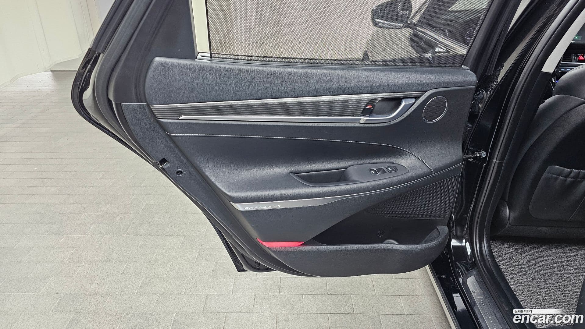 Main__Slider__Photo:Grandeur Hyundai 2019.2-24