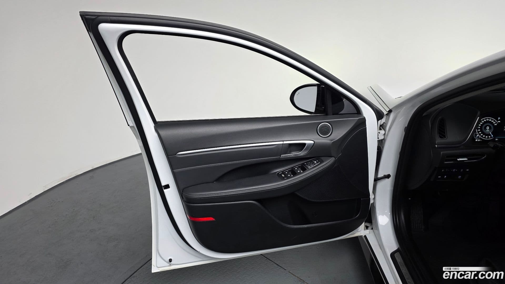 Main__Slider__Photo:Sonata Hyundai 2021.8-23