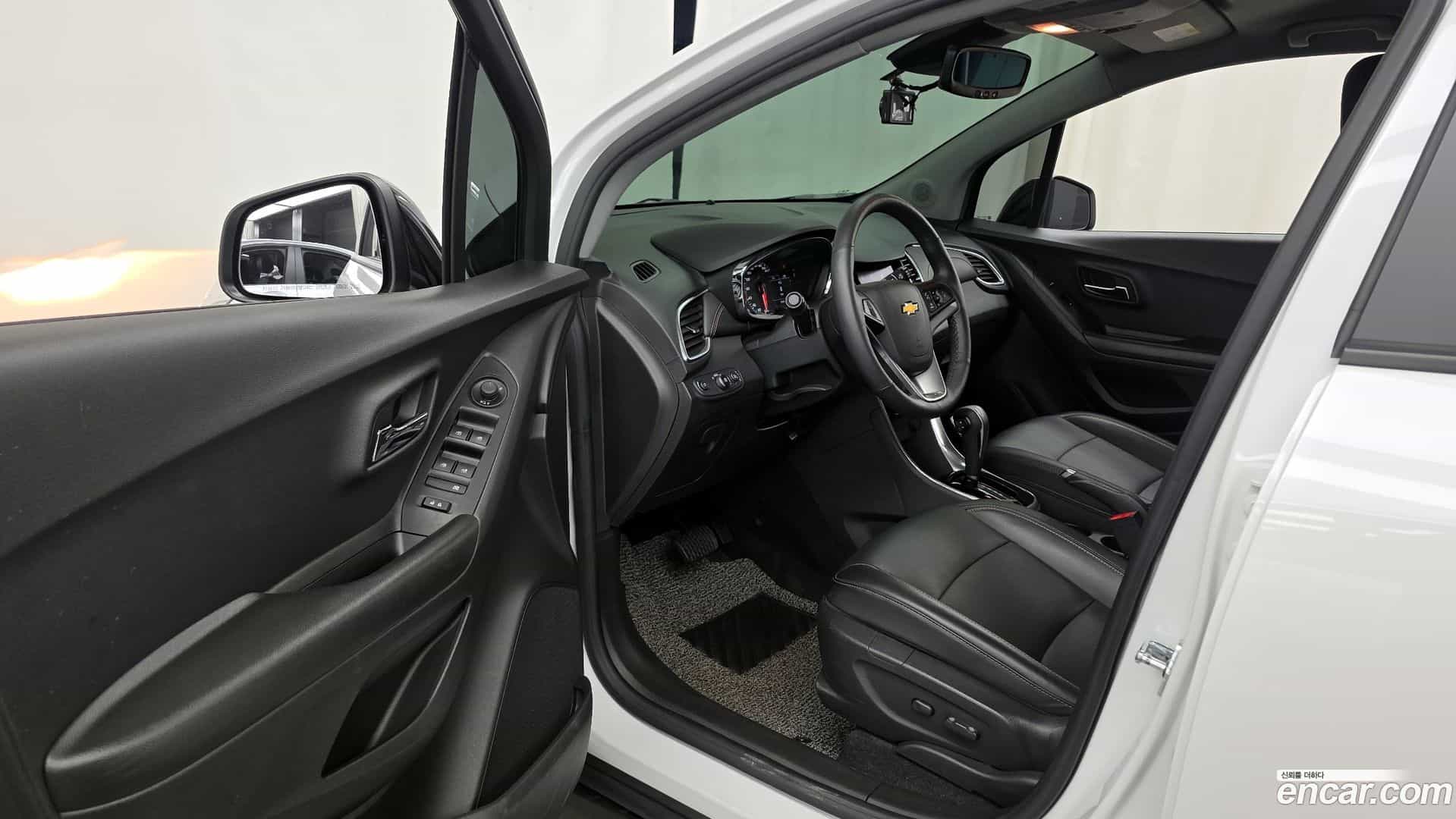 Trax Chevrolet 2020.10-INNER-010