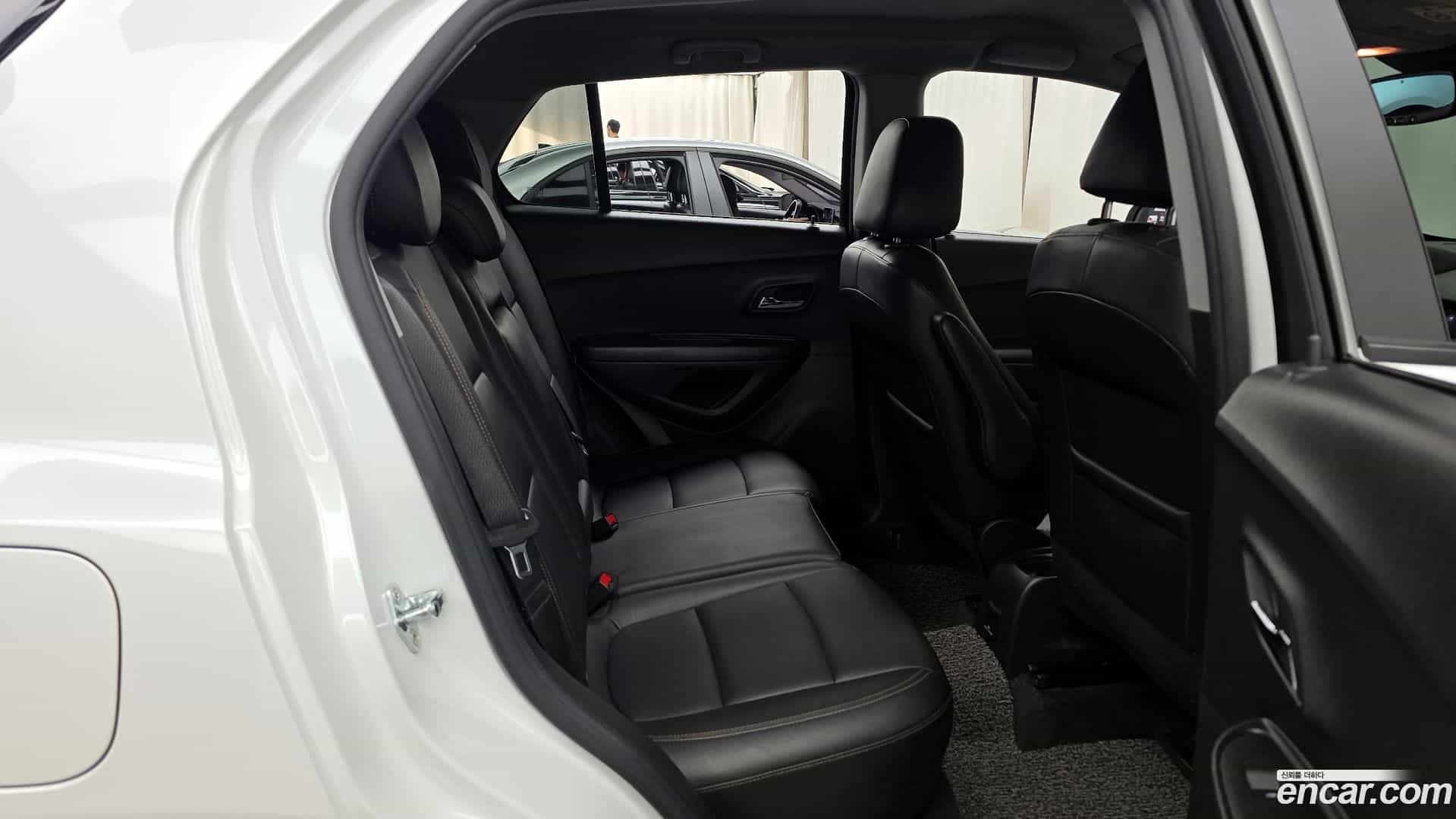 Trax Chevrolet 2020.10-OPTION-015