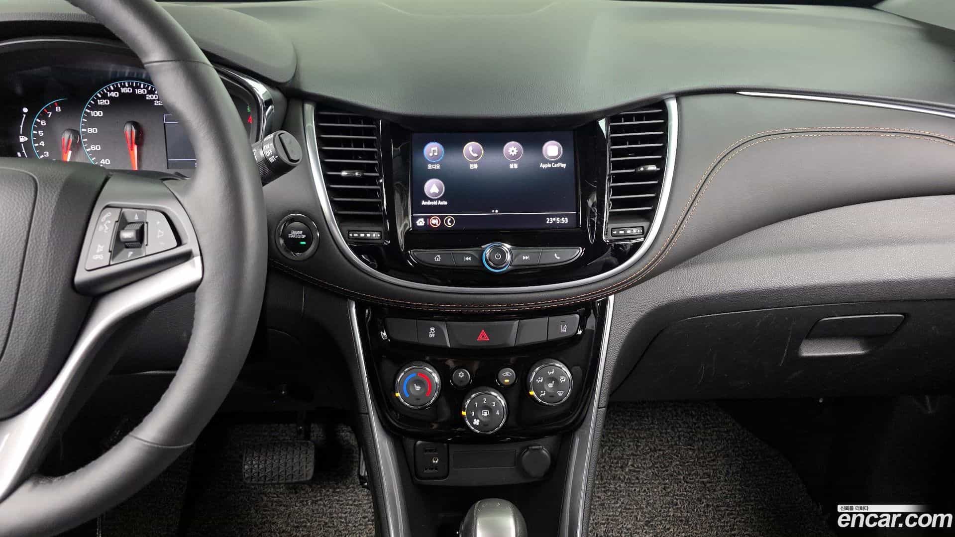 Trax Chevrolet 2020.10-OPTION-017
