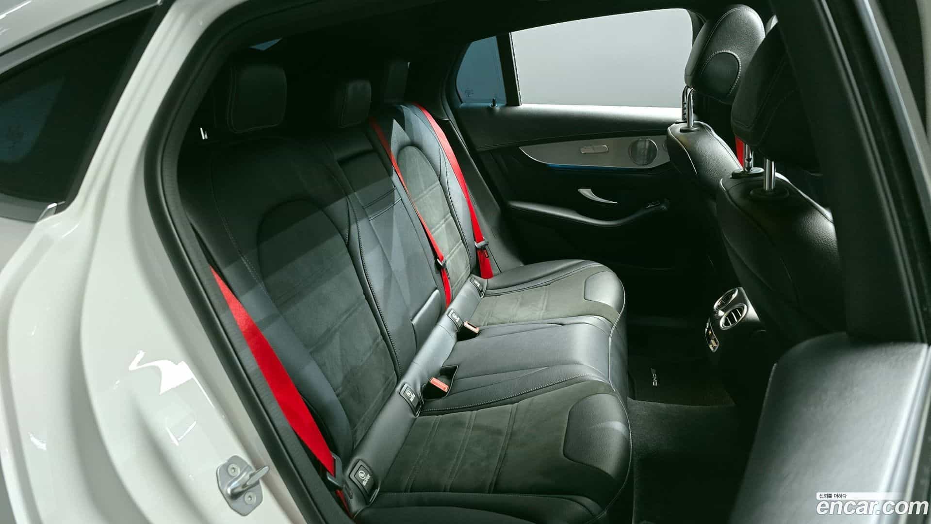 GLC-Class Mercedes-Benz 2019.11-OPTION-015