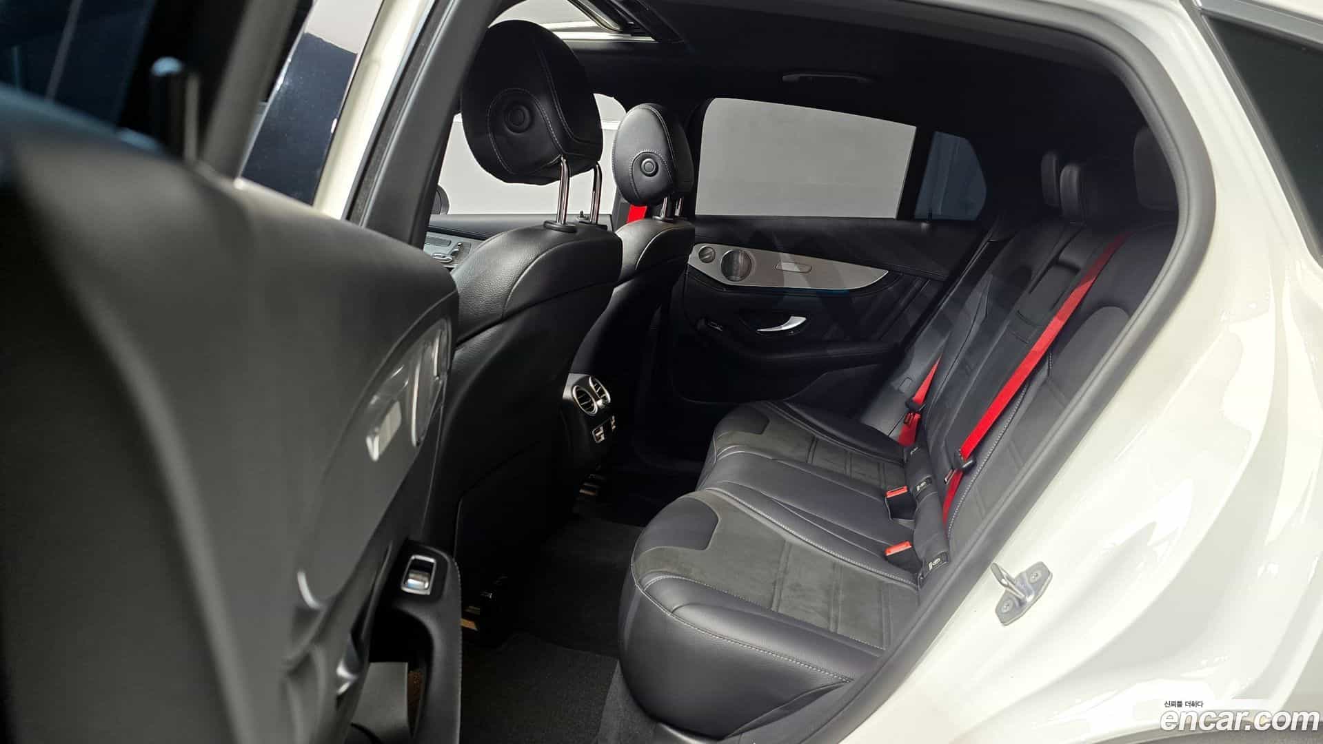 GLC-Class Mercedes-Benz 2019.11-OPTION-016