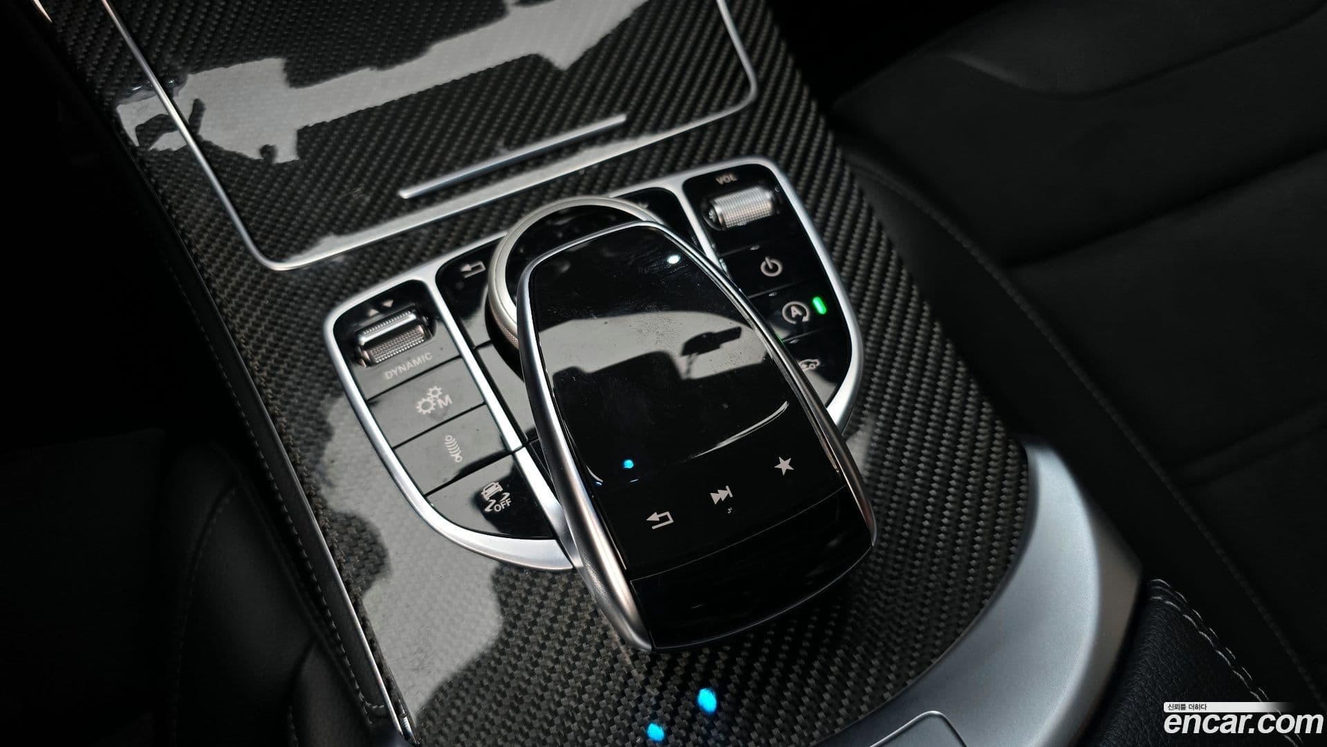 Main__Slider__Photo:GLC-Class Mercedes-Benz 2019.11-15