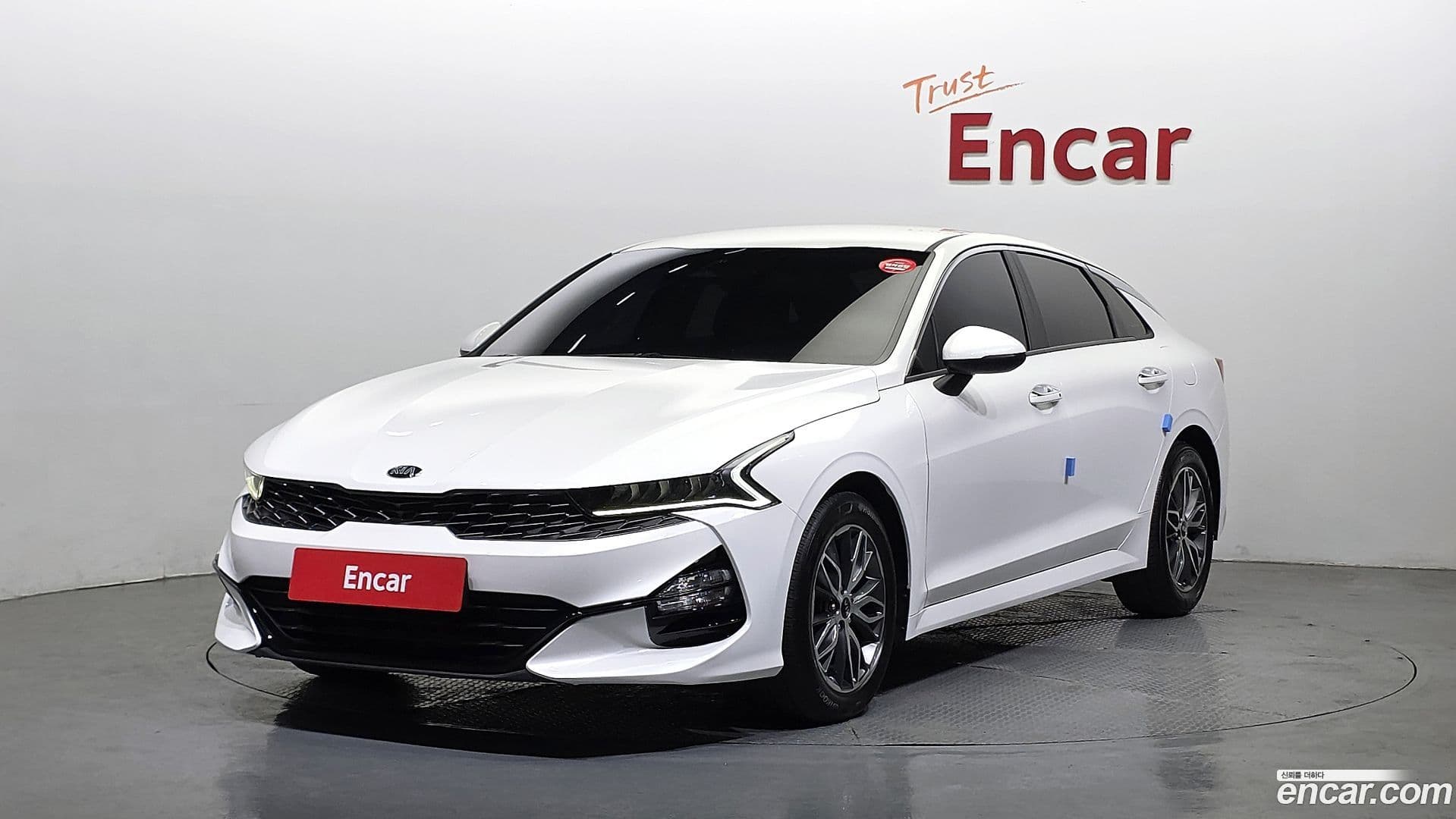 Main__Slider__Photo:K5 Kia 2021.2-0