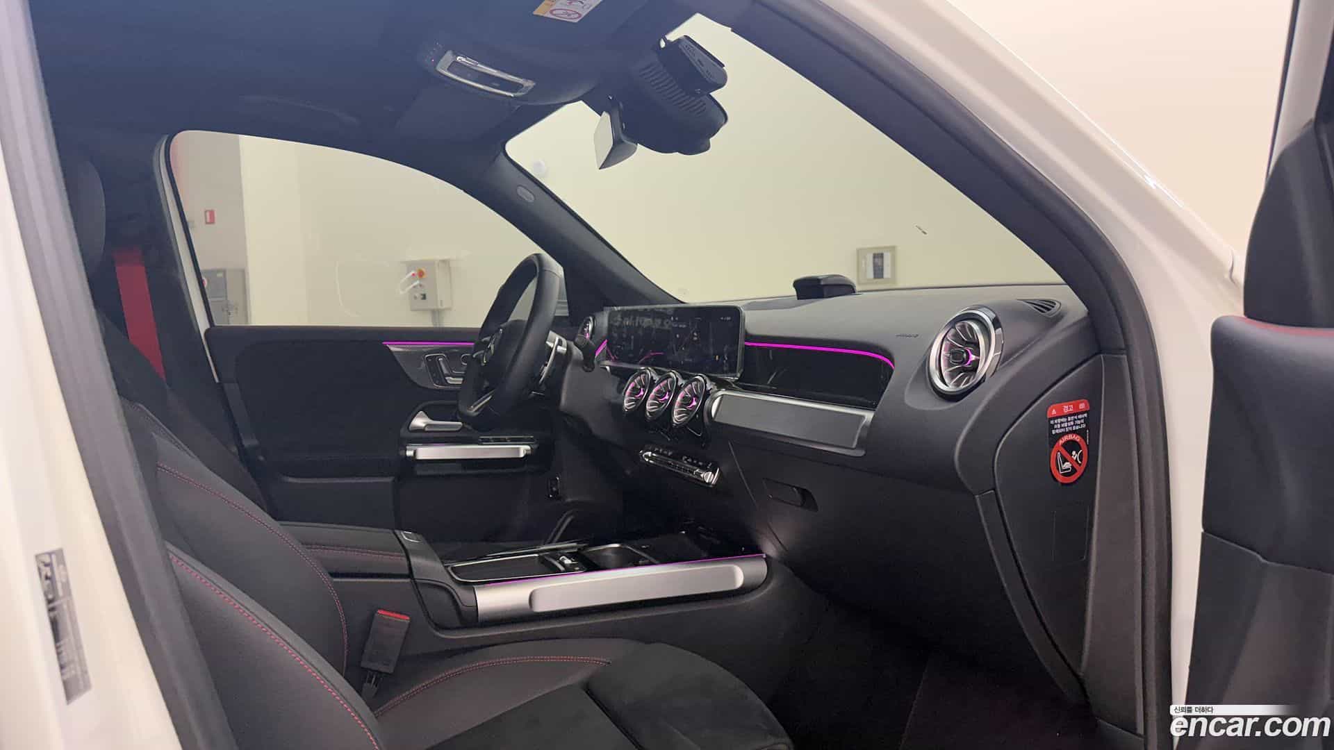 GLB-Class Mercedes-Benz 2025.4-OPTION-021