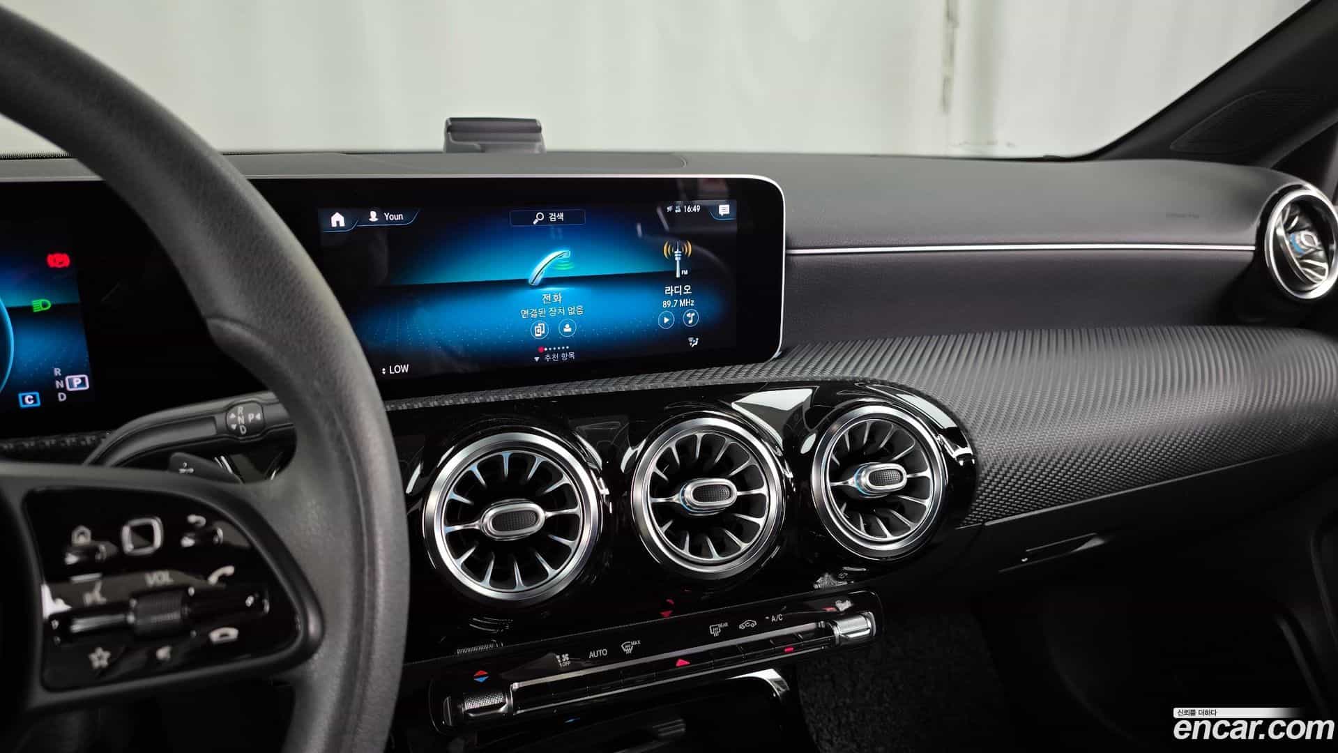 A-Class Mercedes-Benz 2020.4-OPTION-018