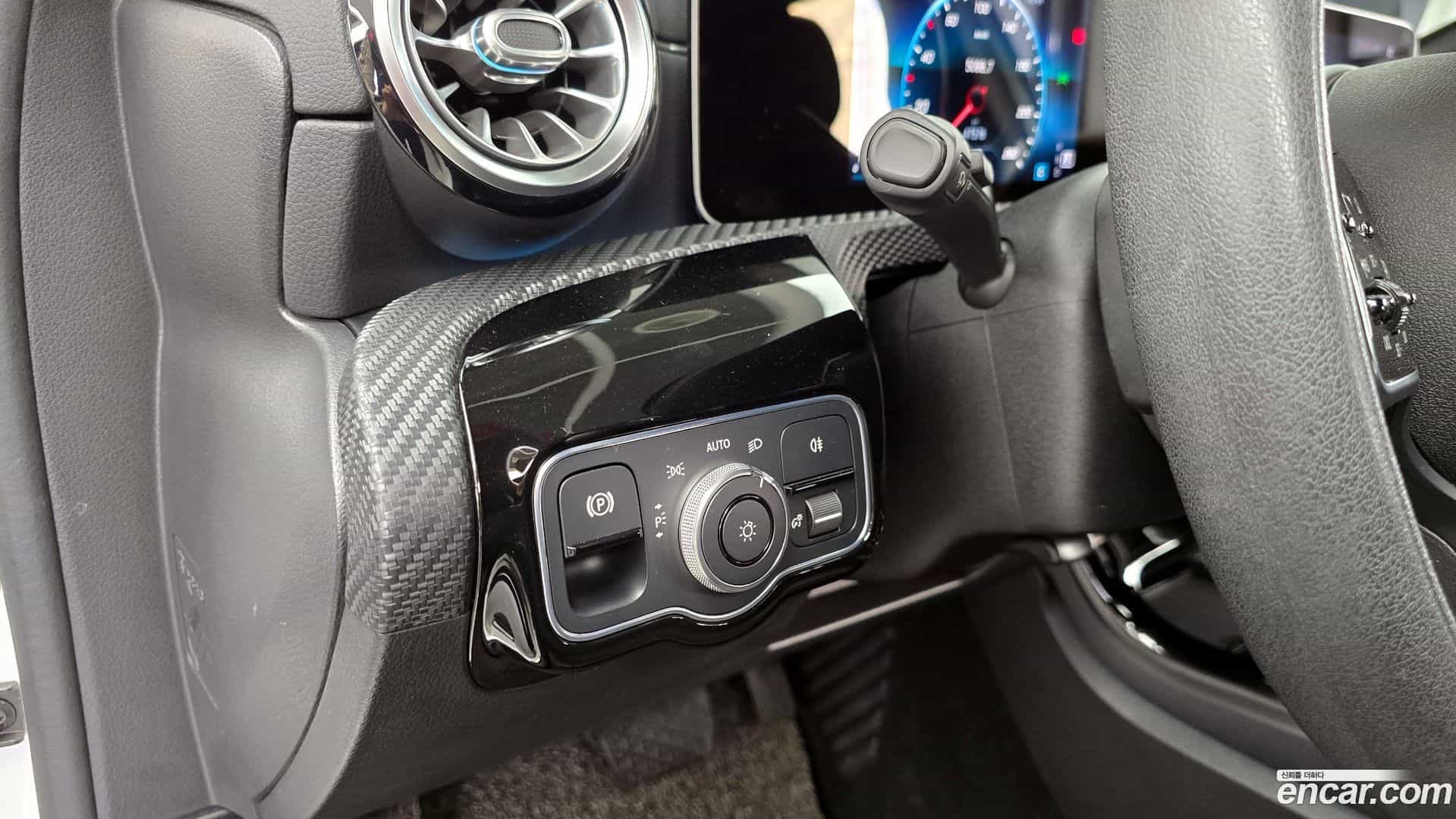 A-Class Mercedes-Benz 2020.4-OPTION-020