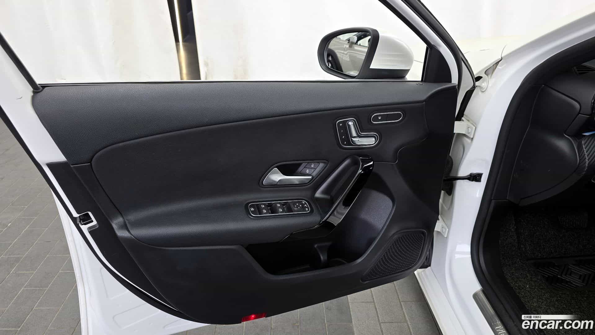 A-Class Mercedes-Benz 2020.4-INNER-034