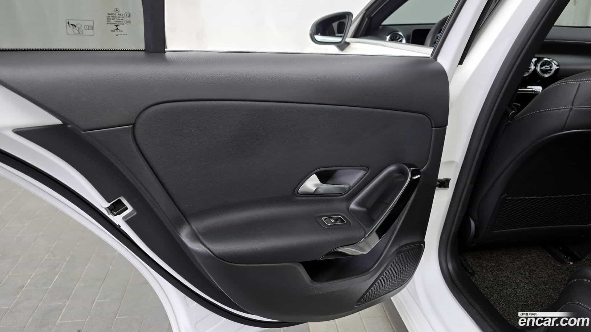 A-Class Mercedes-Benz 2020.4-INNER-035