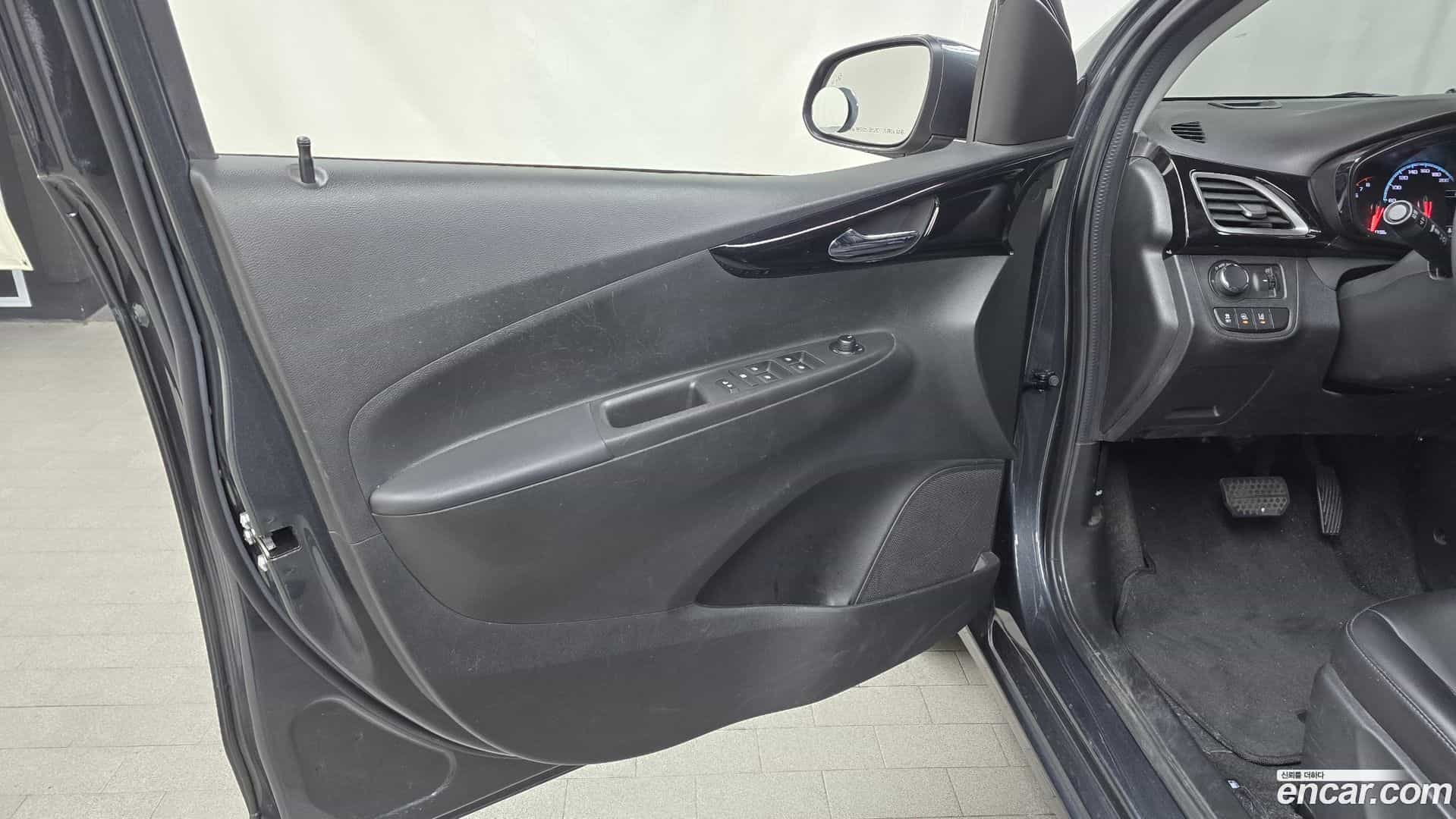 Spark Chevrolet 2021.7-INNER-034