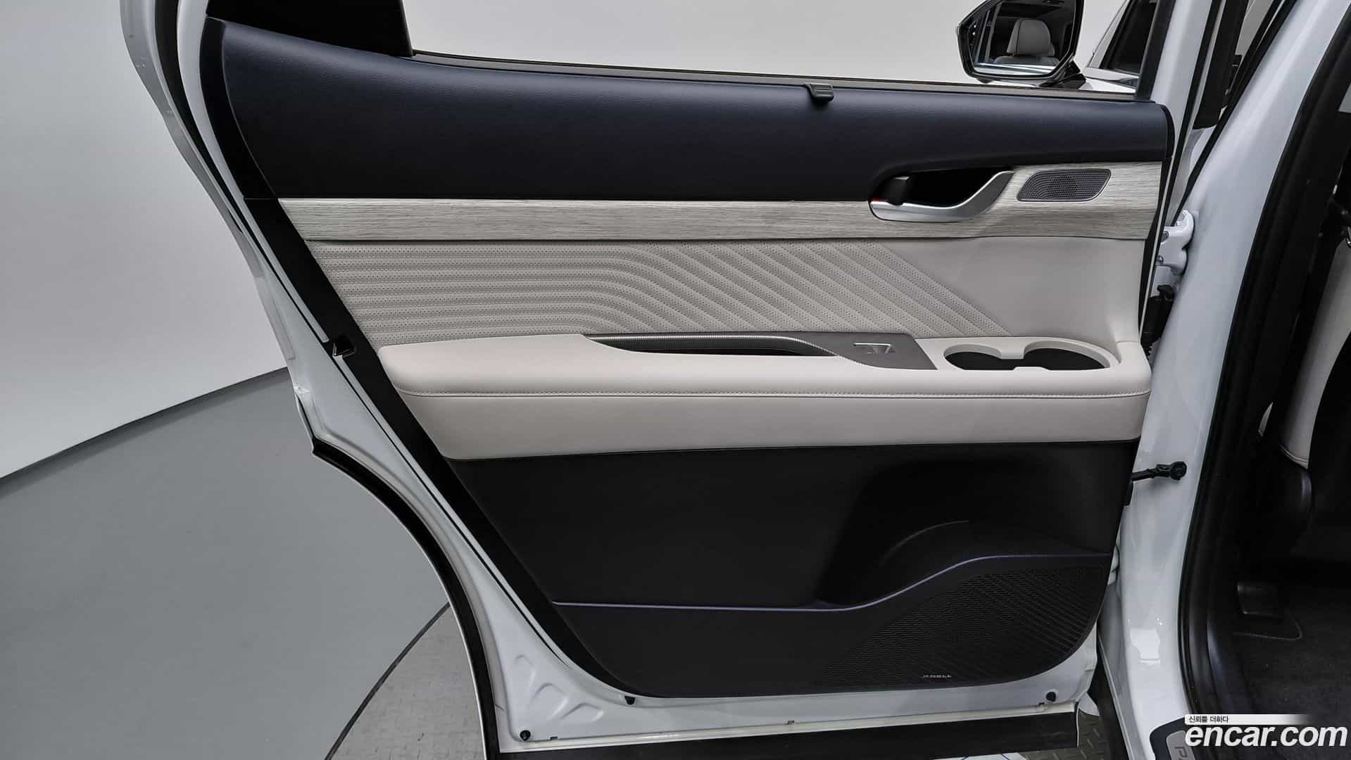 Palisade Hyundai 2023.1-INNER-035