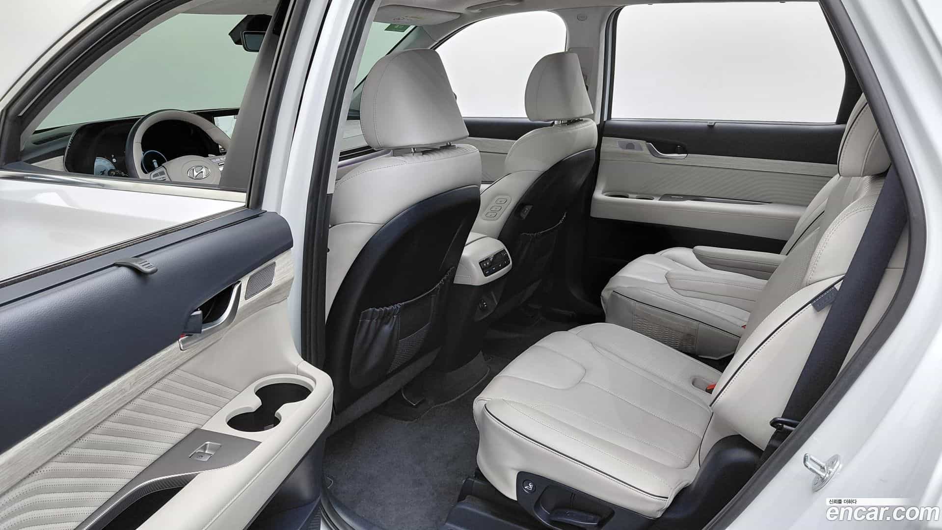 Palisade Hyundai 2023.1-INNER-036
