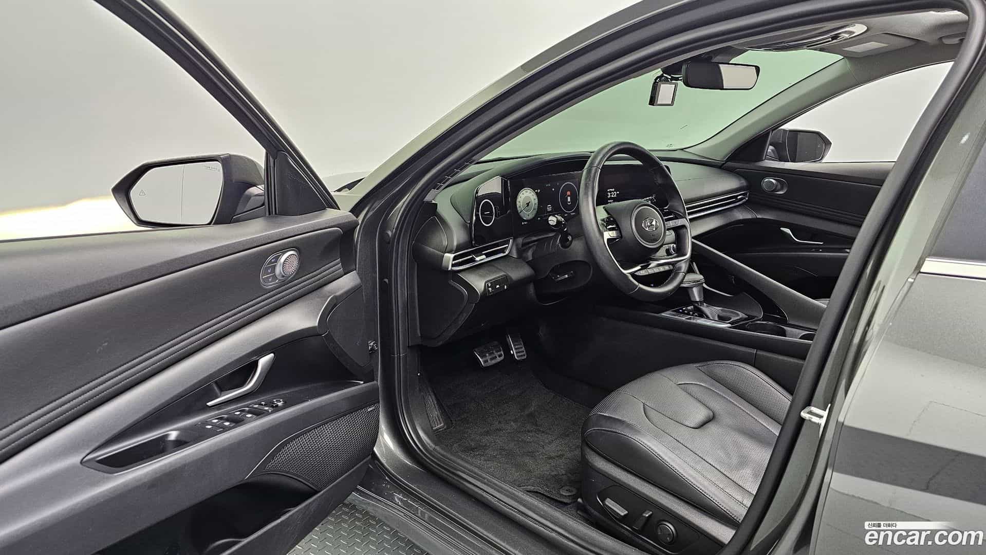 AVANTE Hyundai 2020.5-INNER-010