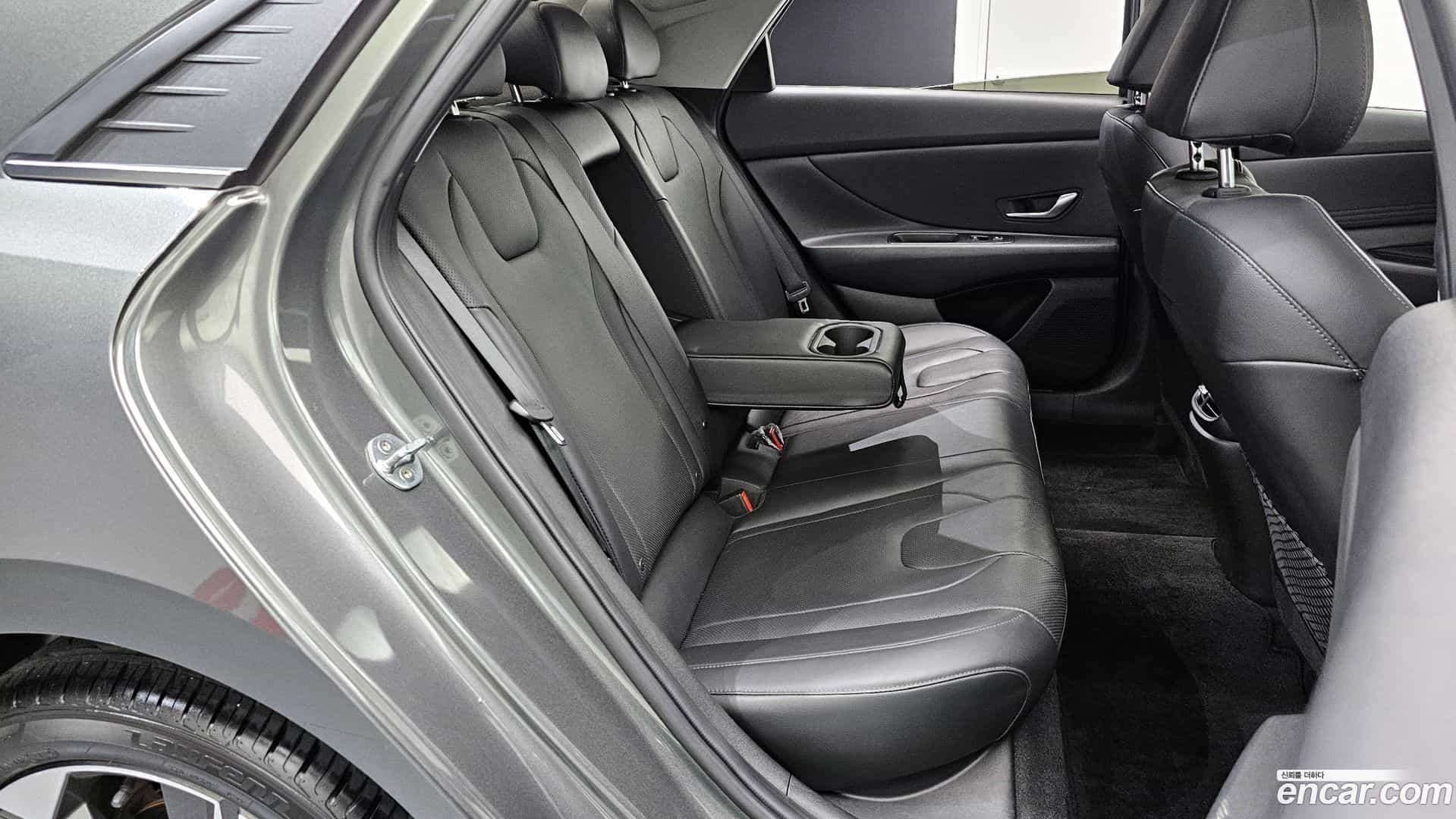AVANTE Hyundai 2020.5-OPTION-015