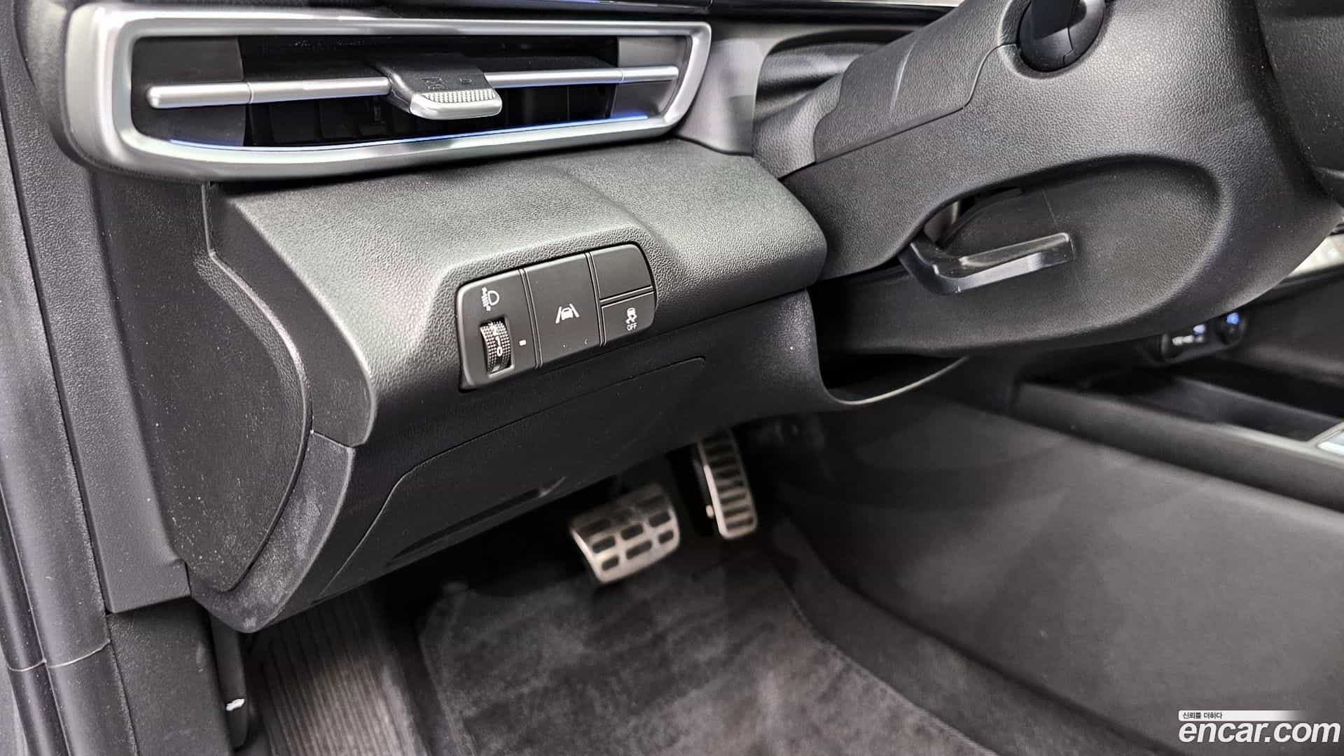 AVANTE Hyundai 2020.5-OPTION-020