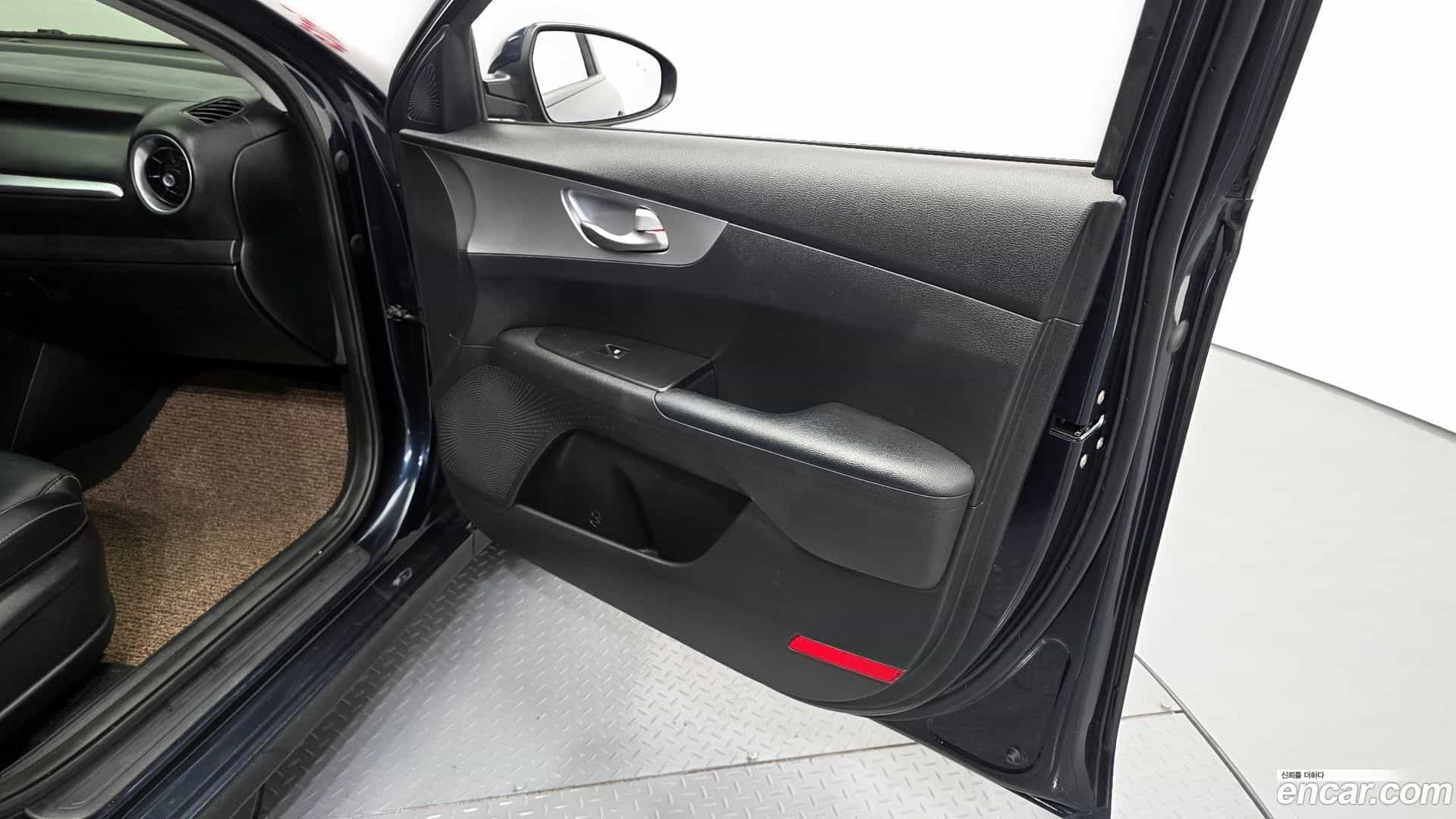 K3 Kia 2021.6-INNER-034