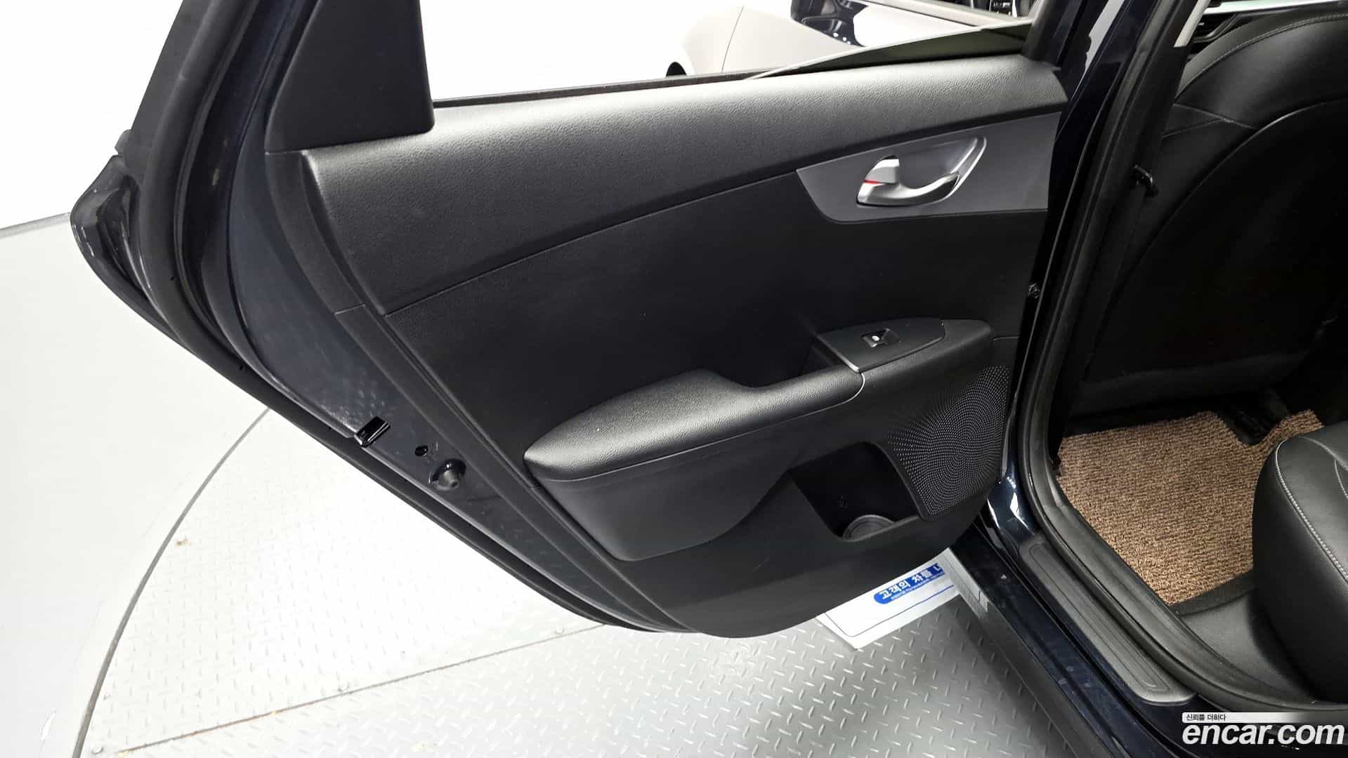 K3 Kia 2021.6-INNER-035