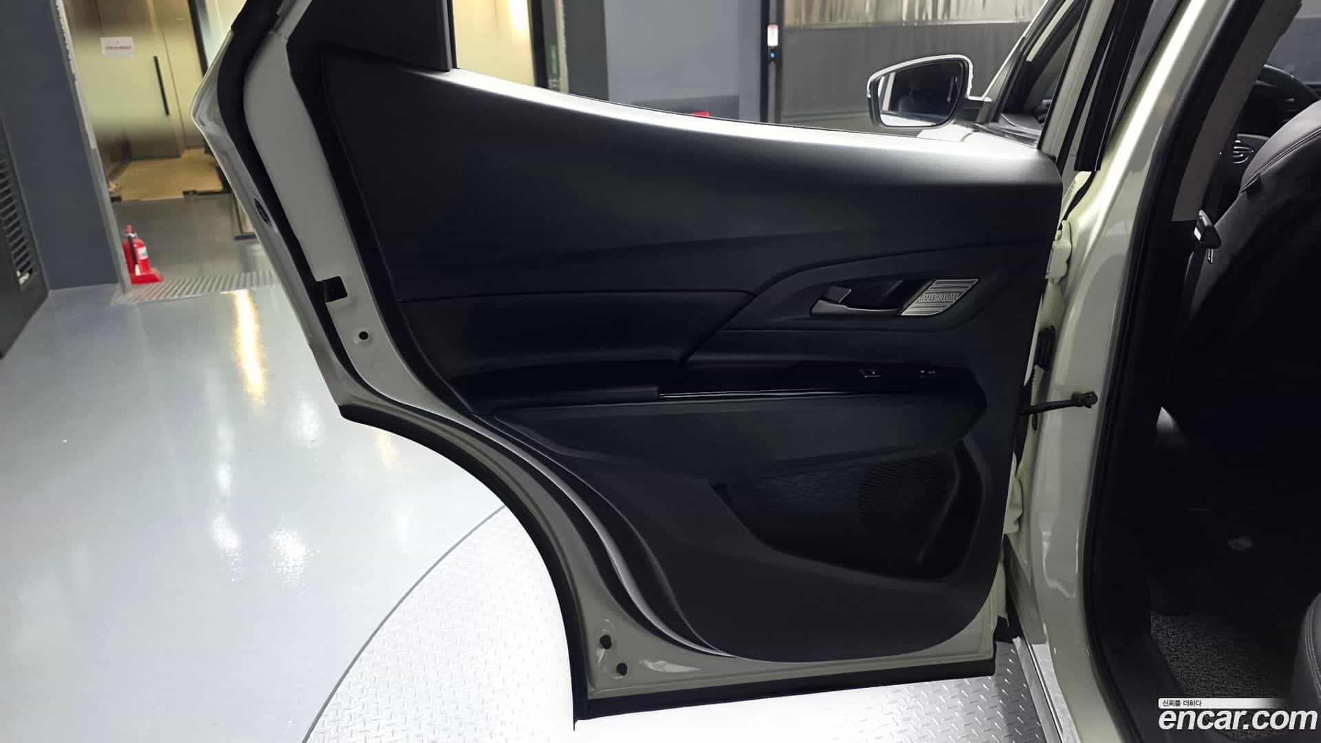 KORANDO KG Mobility 2020.9-INNER-035