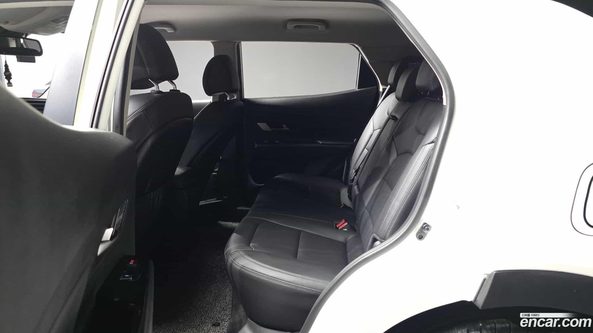 KORANDO KG Mobility 2020.9-INNER-036
