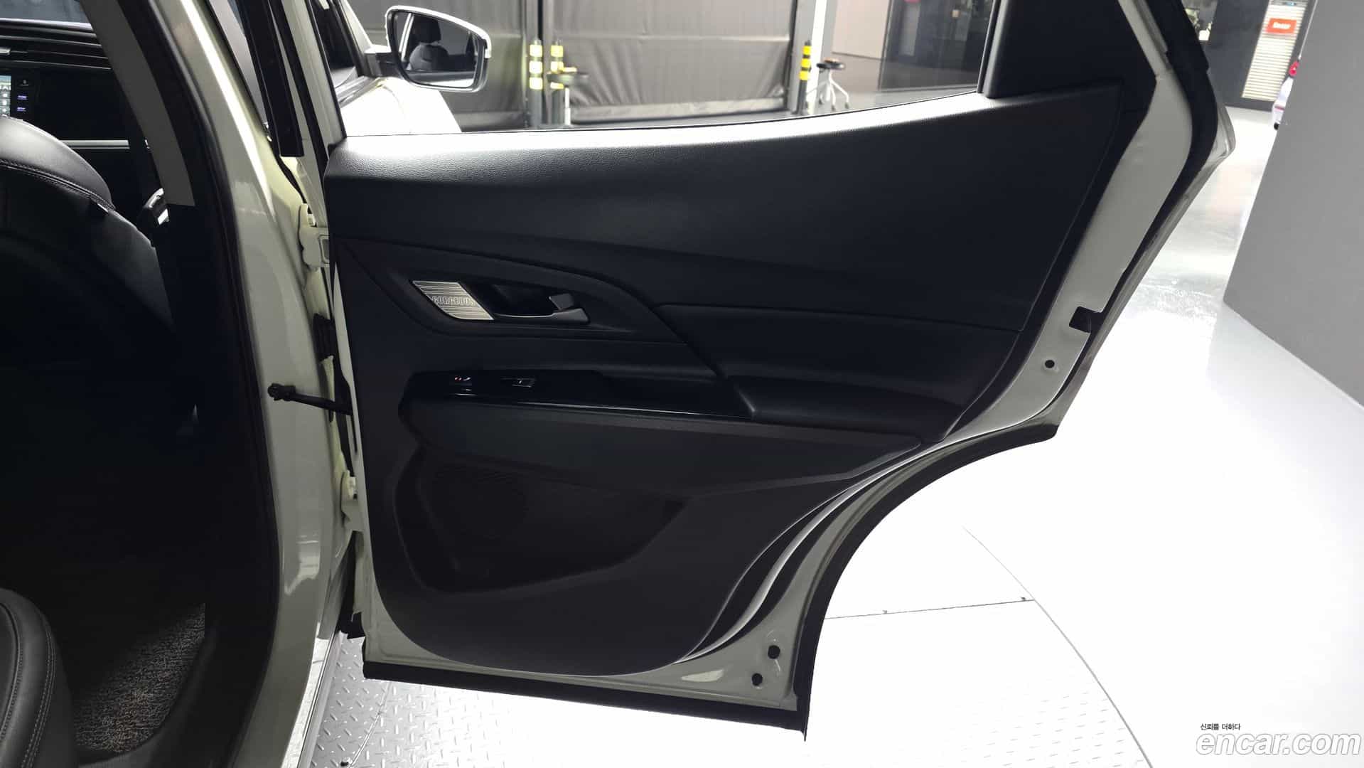 KORANDO KG Mobility 2020.9-OPTION-041