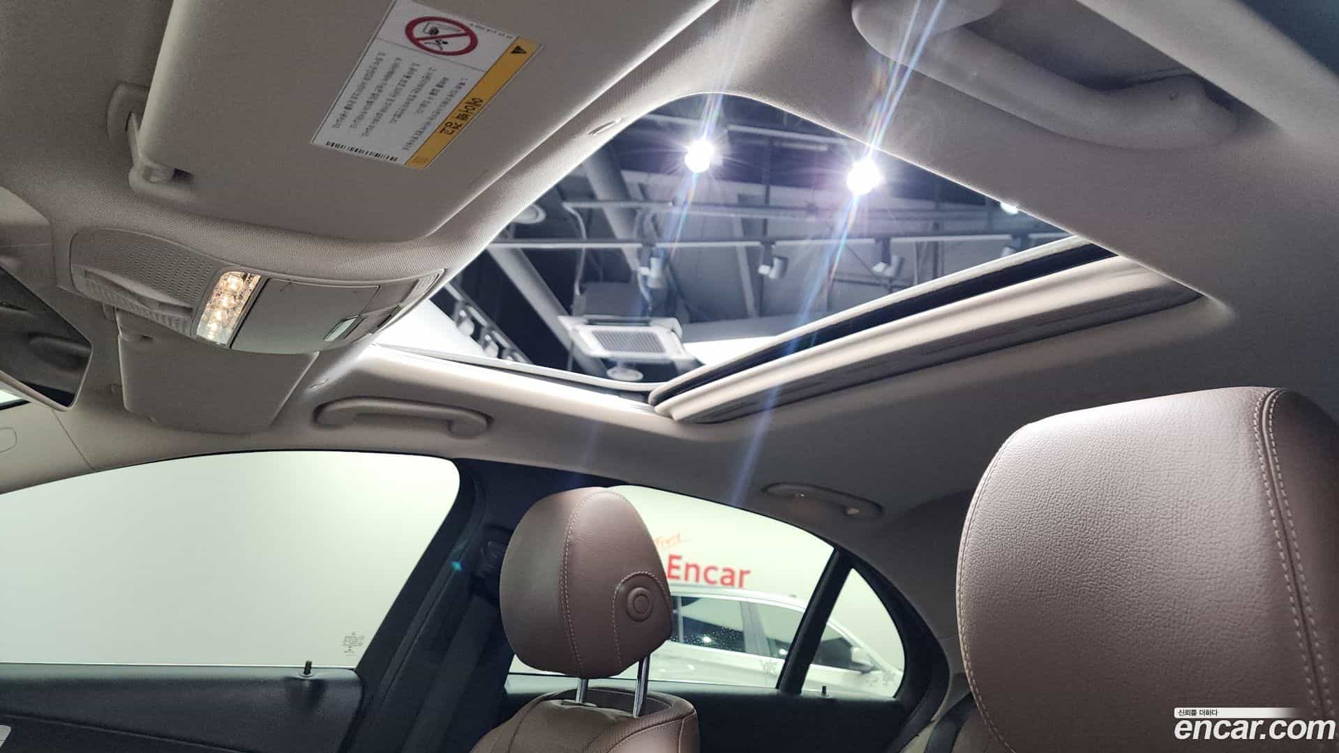 E-Class Mercedes-Benz 2019.7-OPTION-023