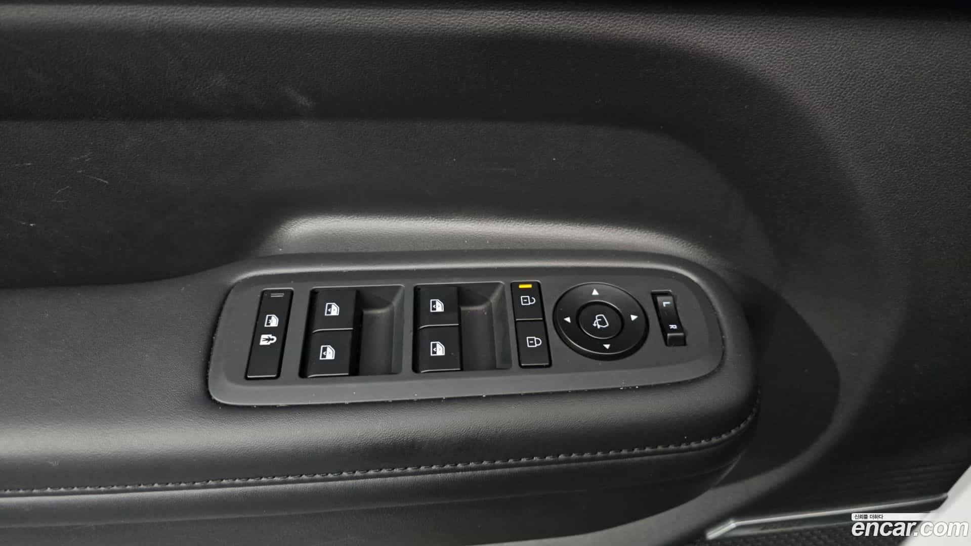 Santafe Hyundai 2023.10-OPTION-043
