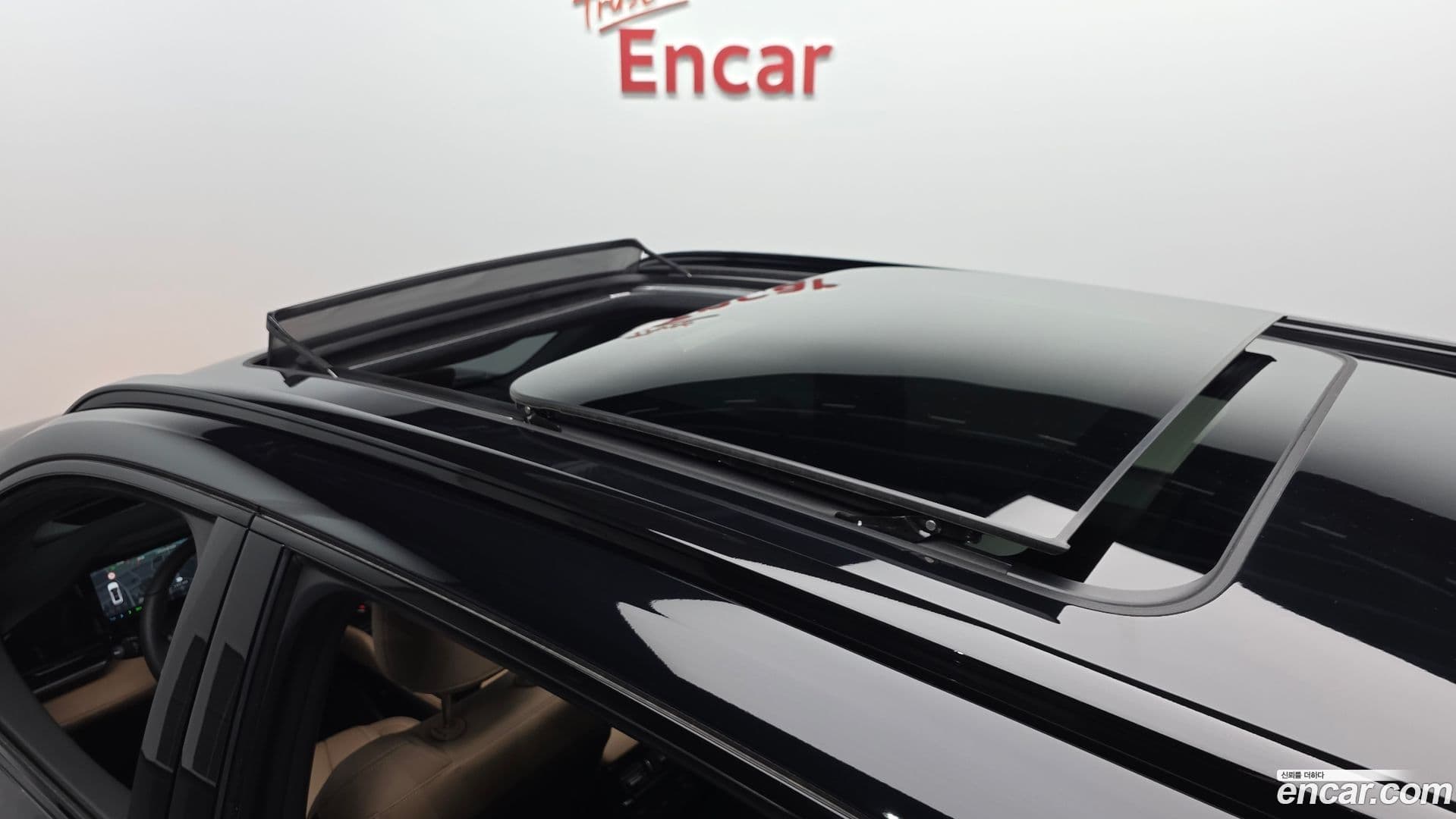 Main__Slider__Photo:Grand Koleos Renault Korea 2026.2-17