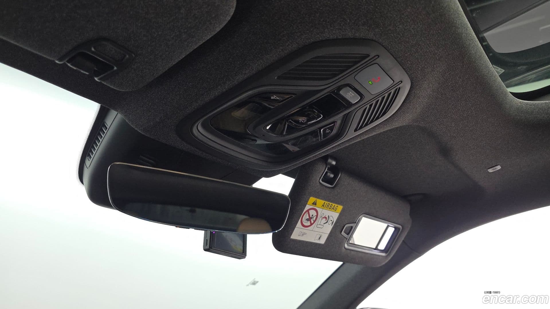 Main__Slider__Photo:Grand Koleos Renault Korea 2026.2-29