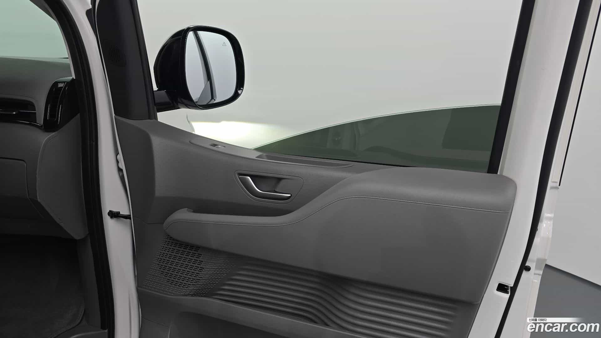 Staria Hyundai 2024.3-INNER-035