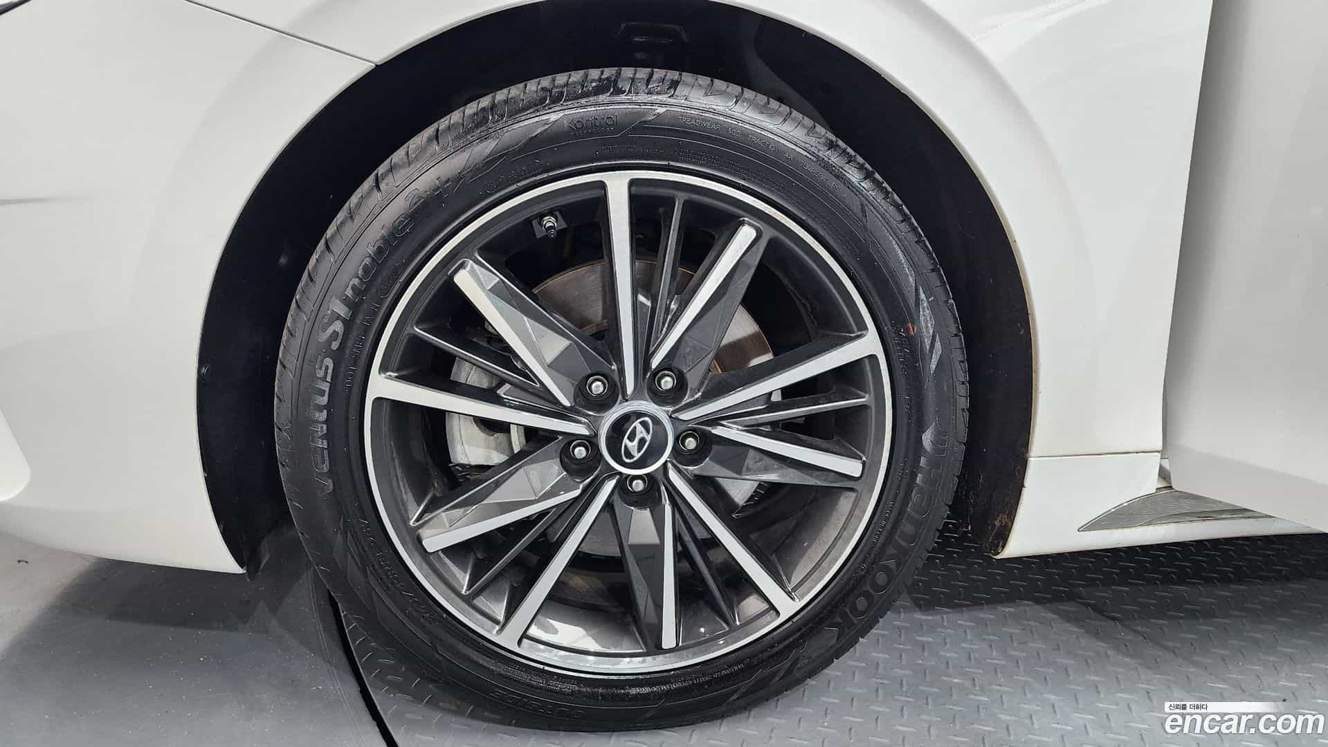 Grandeur Hyundai 2022.2-OUTER-005