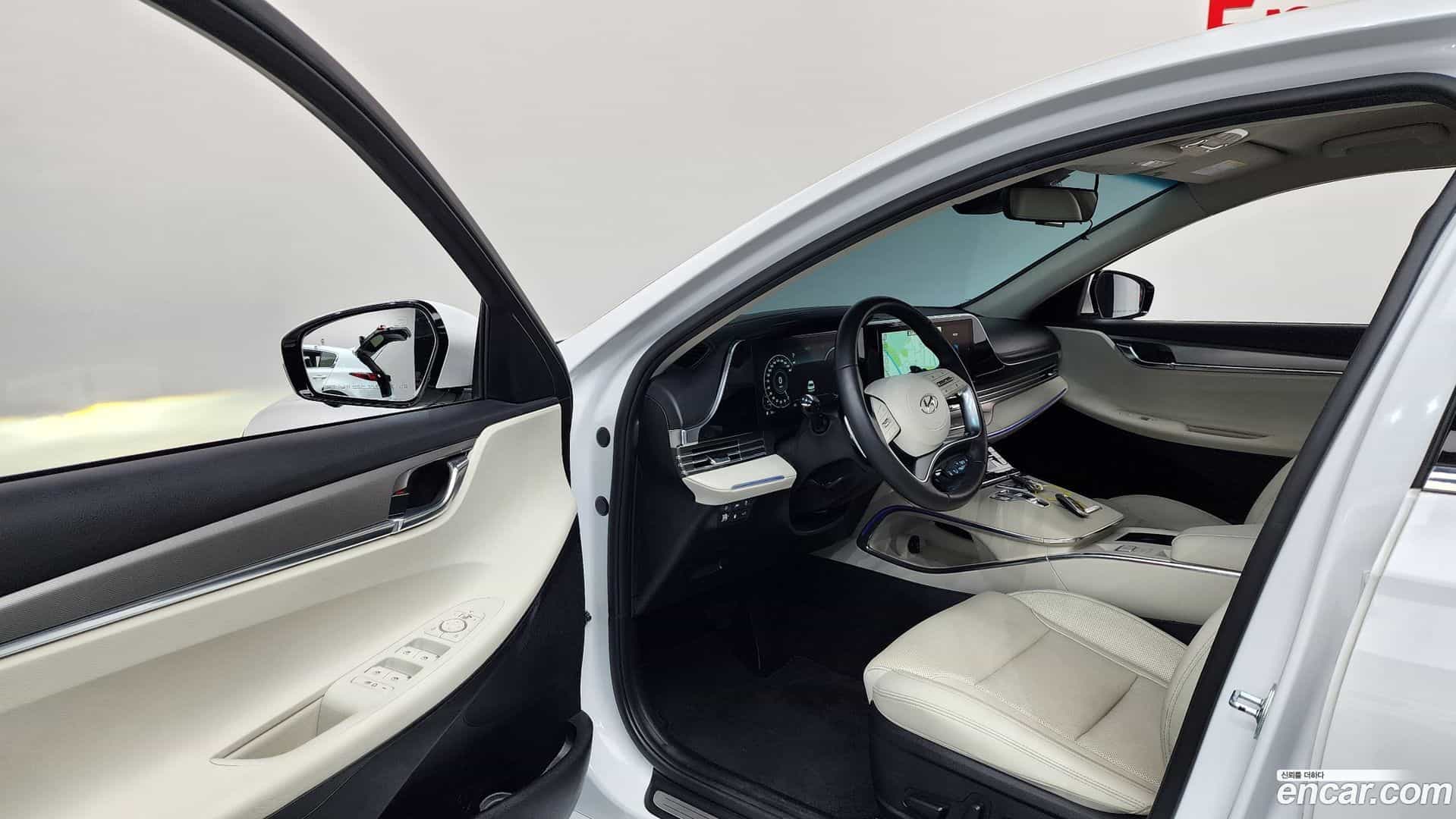 Grandeur Hyundai 2022.2-INNER-010