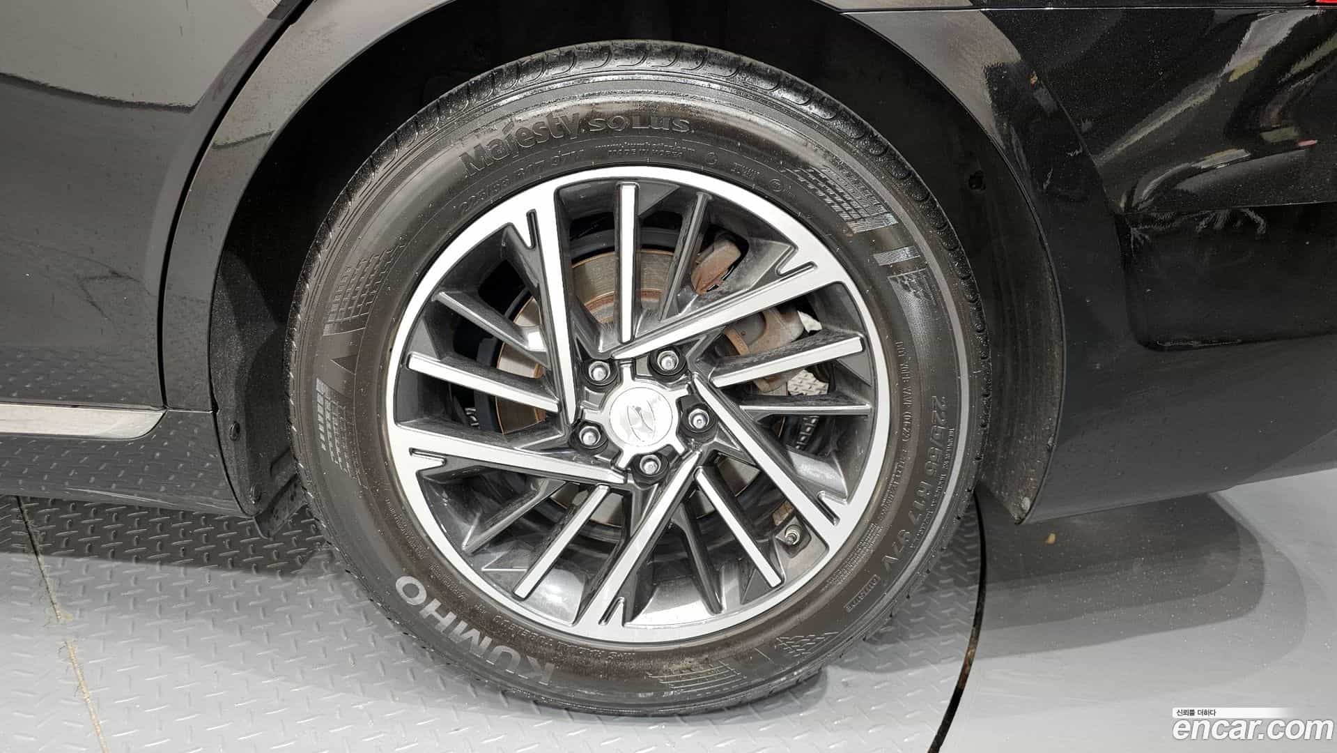 Grandeur Hyundai 2022.1-OUTER-031