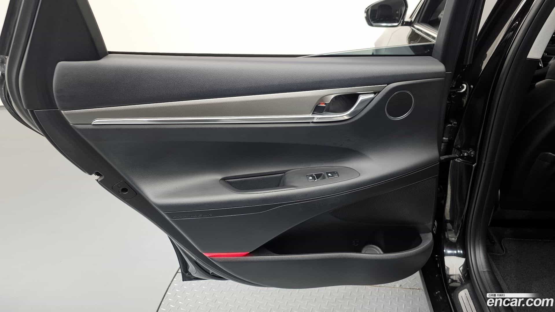 Grandeur Hyundai 2022.1-INNER-035