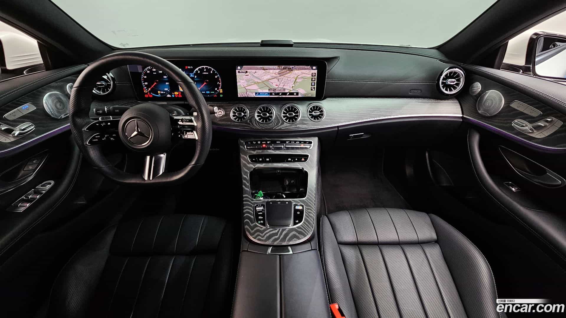 E-Class Mercedes-Benz 2021.4-INNER-007