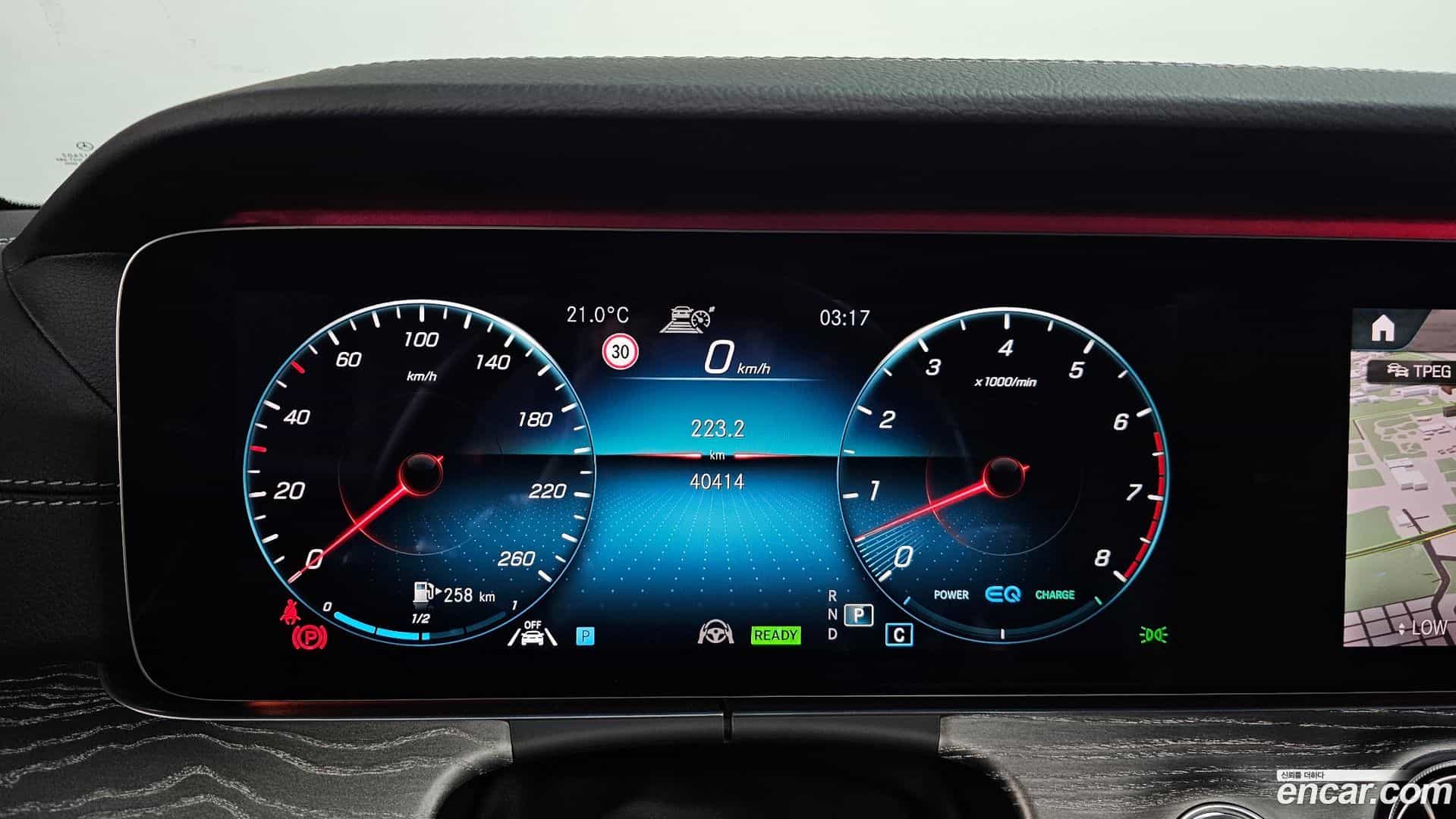 E-Class Mercedes-Benz 2021.4-INNER-008