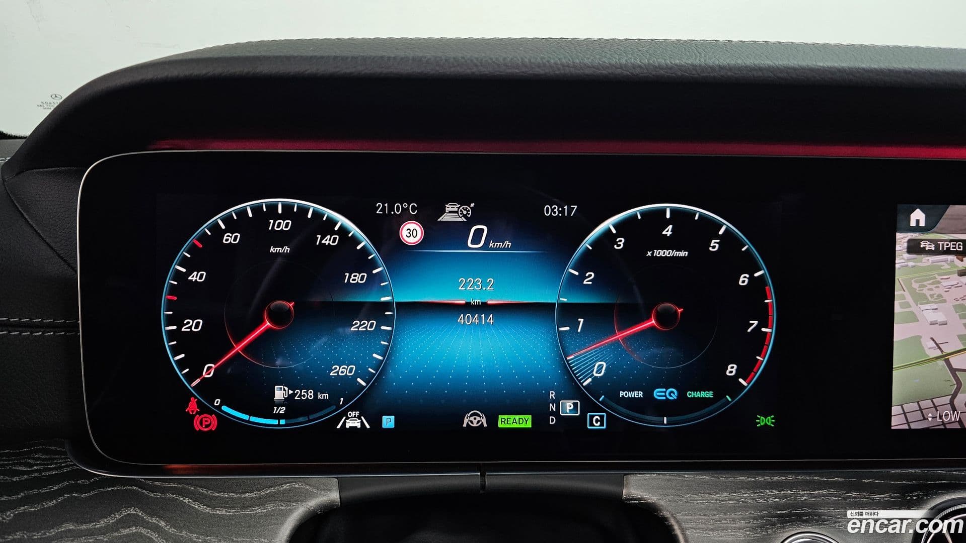 Main__Slider__Photo:E-Class Mercedes-Benz 2021.4-7