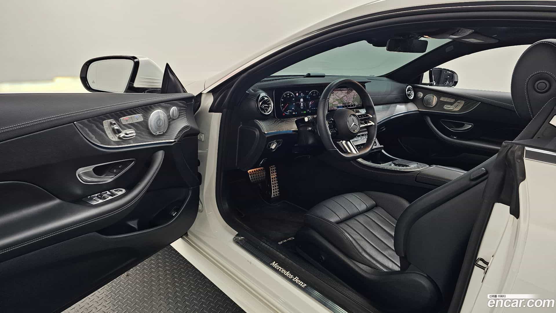 E-Class Mercedes-Benz 2021.4-INNER-010