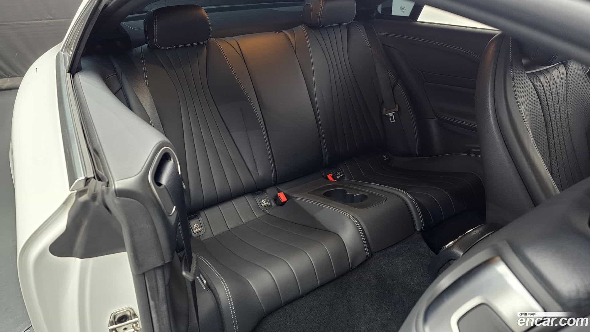 E-Class Mercedes-Benz 2021.4-INNER-036