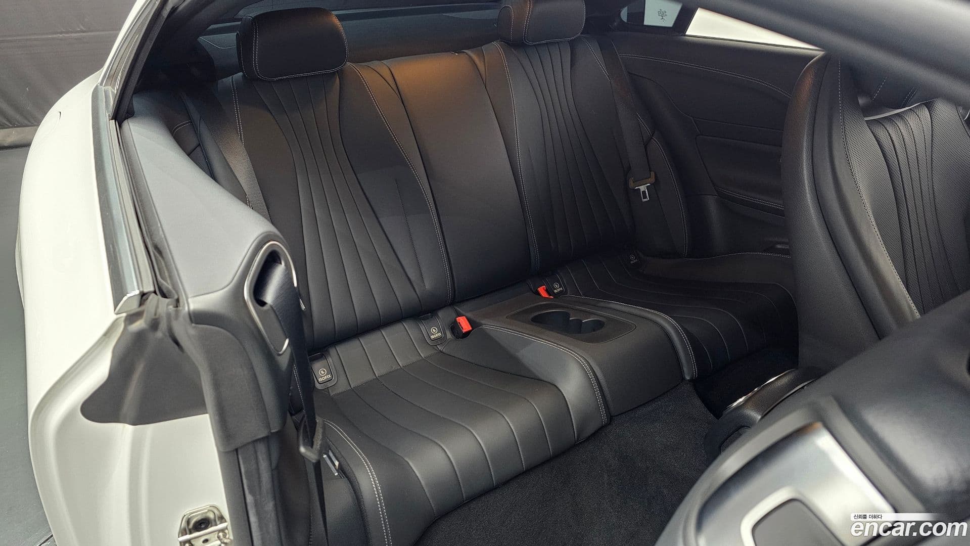 Main__Slider__Photo:E-Class Mercedes-Benz 2021.4-25