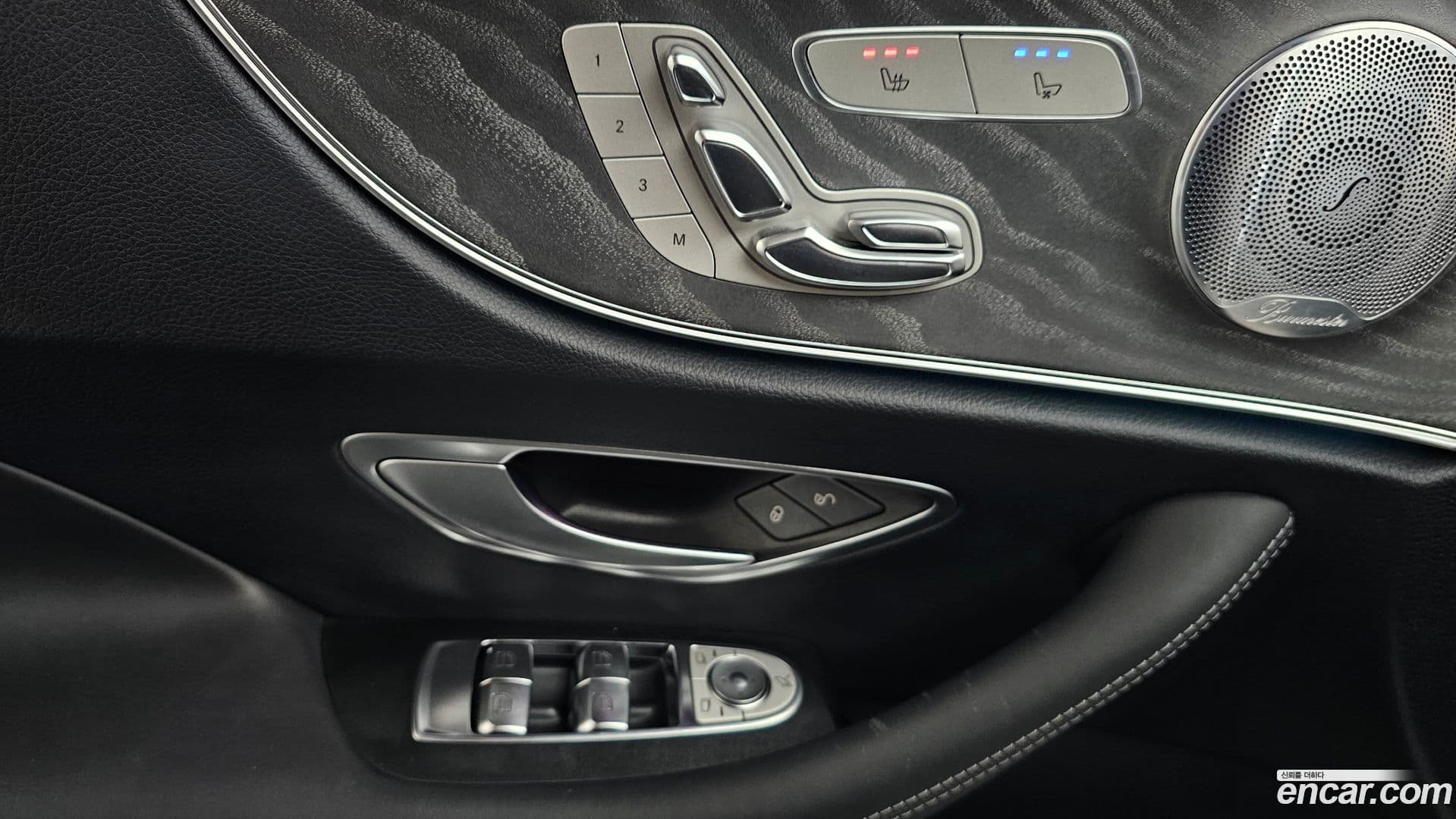 Main__Slider__Photo:E-Class Mercedes-Benz 2021.4-29