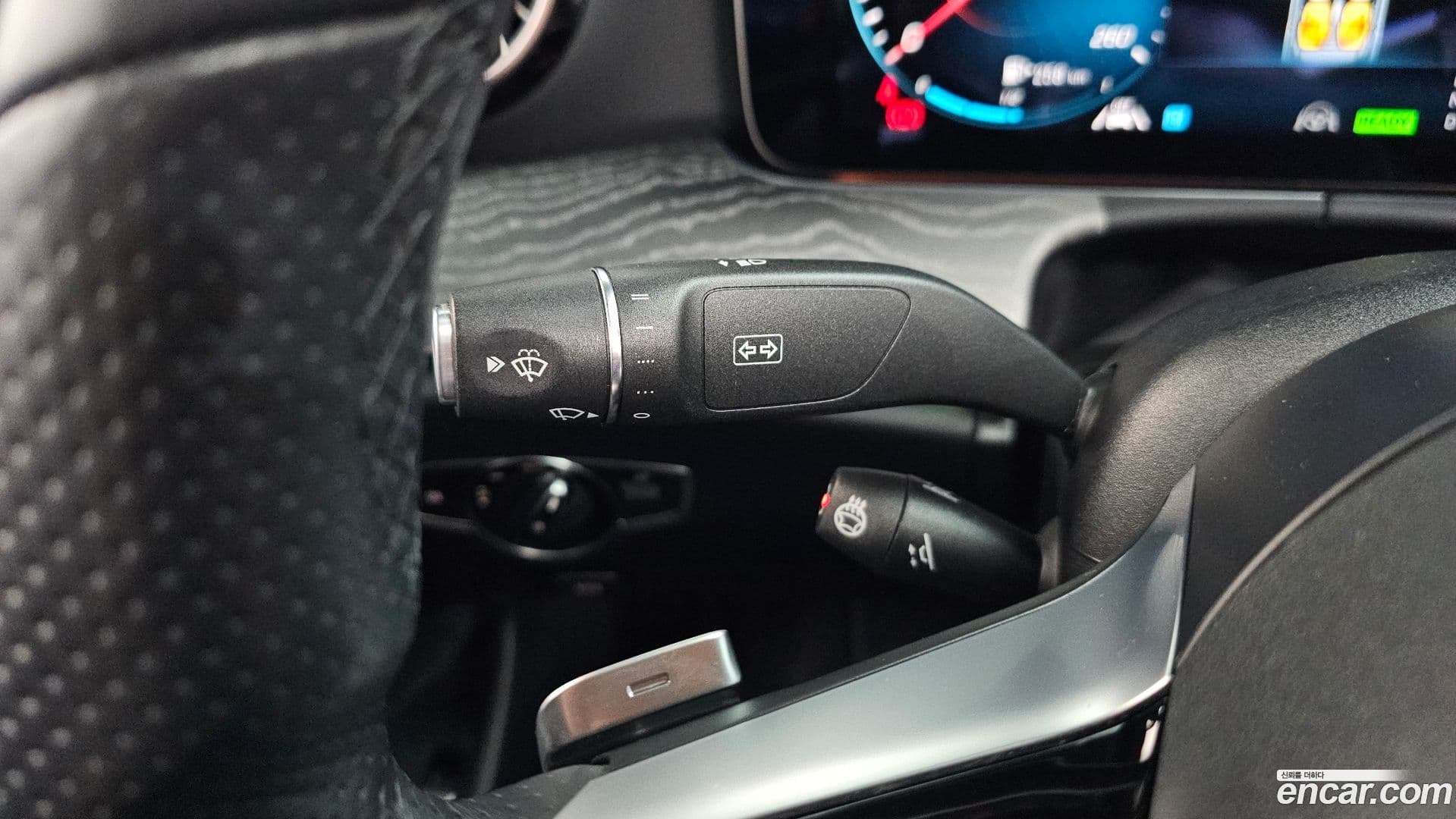 Main__Slider__Photo:E-Class Mercedes-Benz 2021.4-32