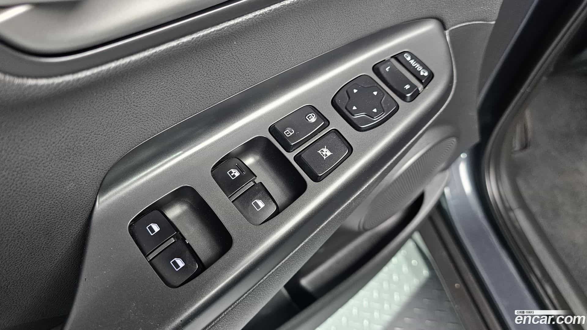 Kona Hyundai 2017.10-OPTION-041