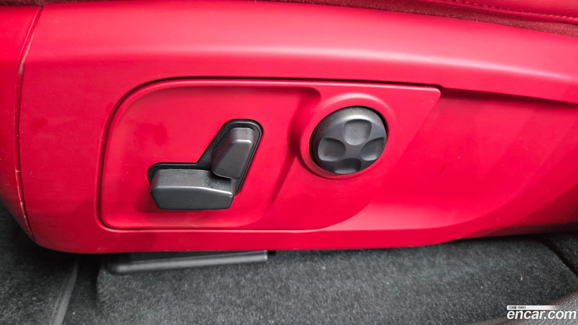 Main__Slider__Photo:Levante Maserati 2021.10-30